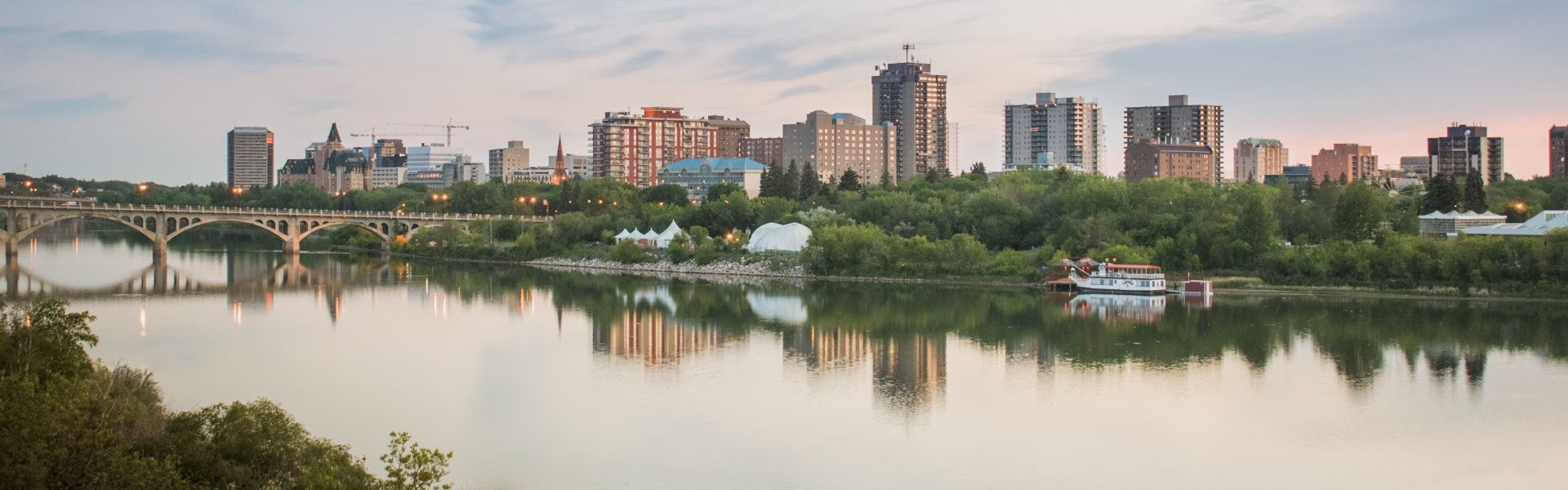 Saskatoon Wallpapers Top Free Saskatoon Backgrounds WallpaperAccess