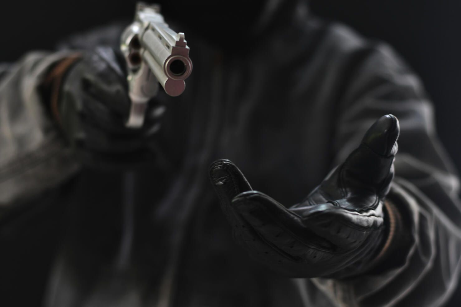 1480x987 Florida Bank Teller Refused To Give Money To Robber, Believed Gun Was Fake