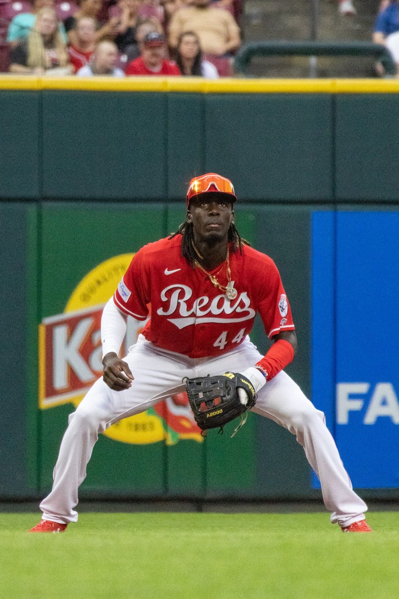 1280x1920 Cincinnati Reds' Elly De La Cruz Dazzles in Debut [Photos]