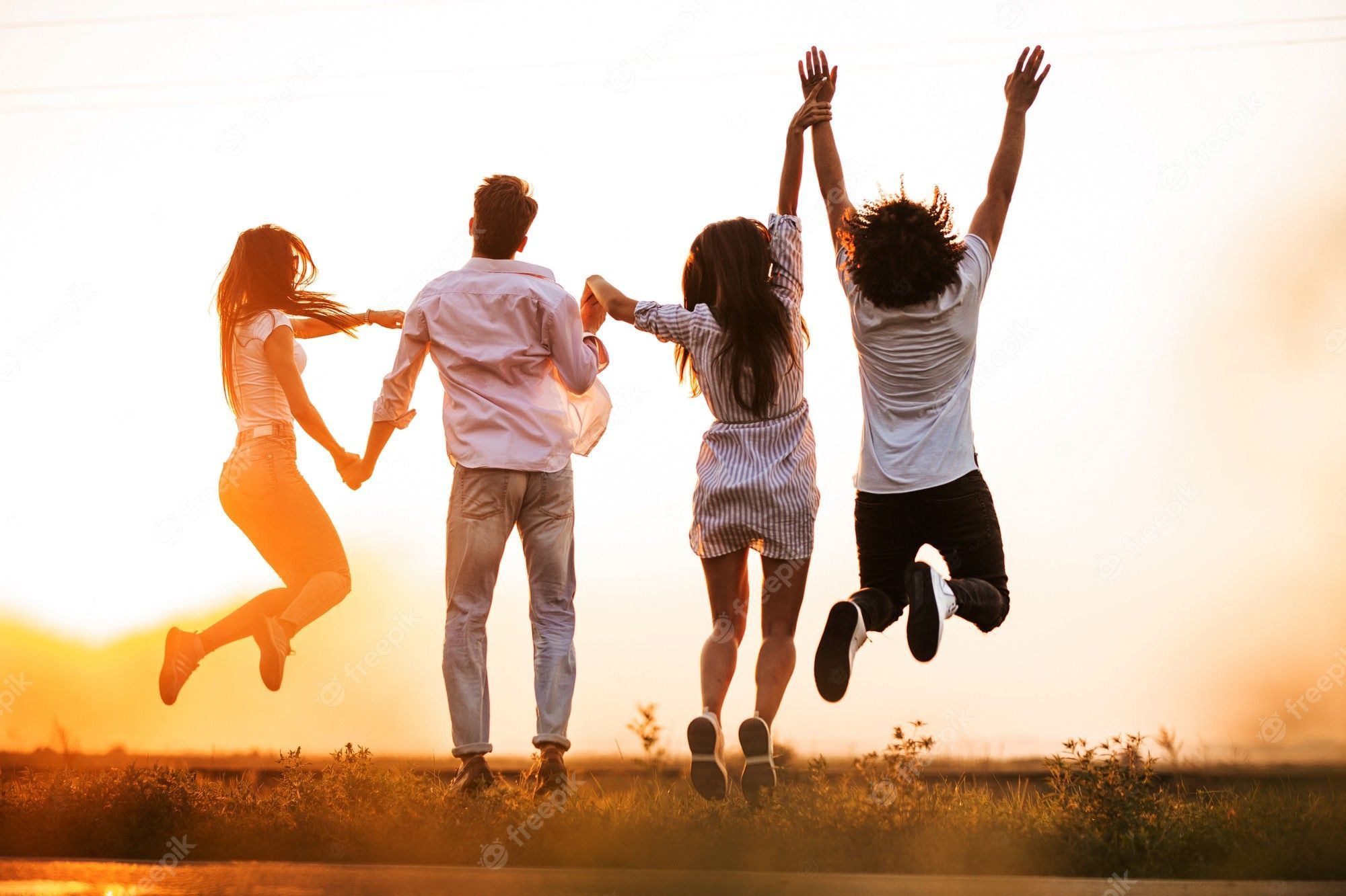 2000x1333 Happy People Image