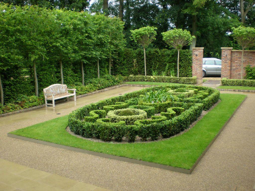 1024x768 French Garden Design Creates Beautifully Landscaped Gardens