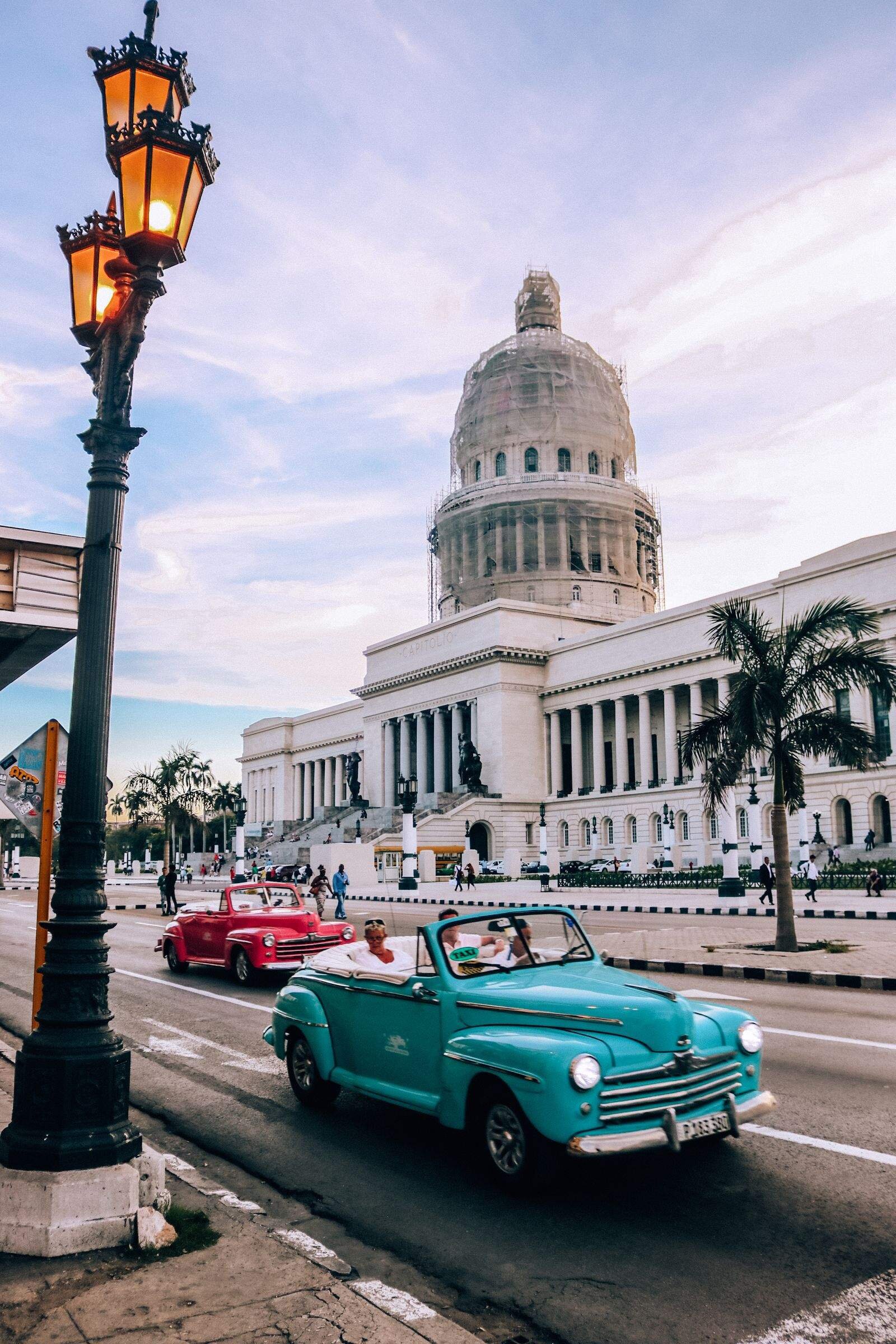 1600x2400 City Travel Guide: Havana, Cuba