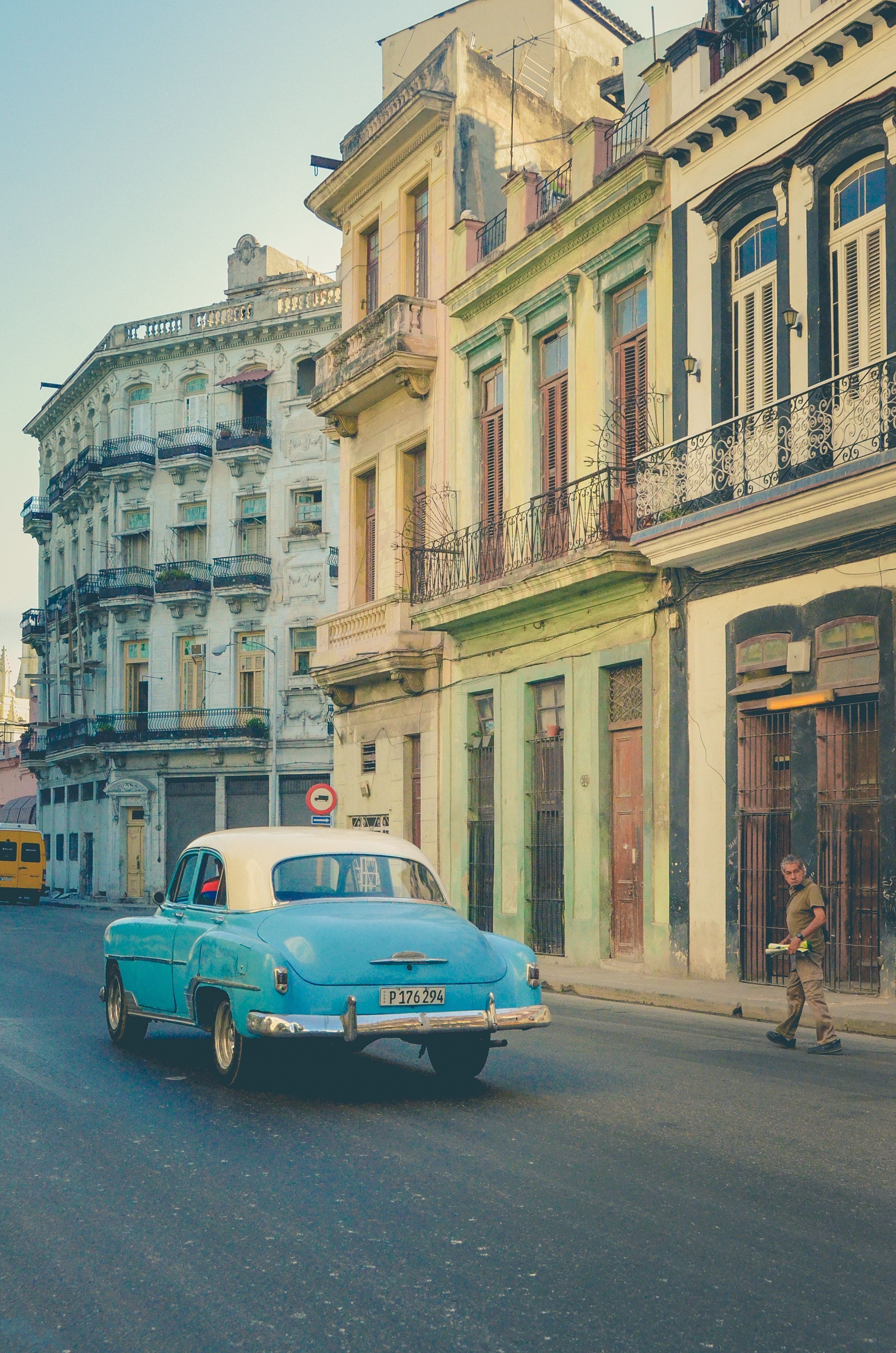 2448x3696 1.Fotos y Imágenes de La habana Gratis · Banco de Fotos Gratis