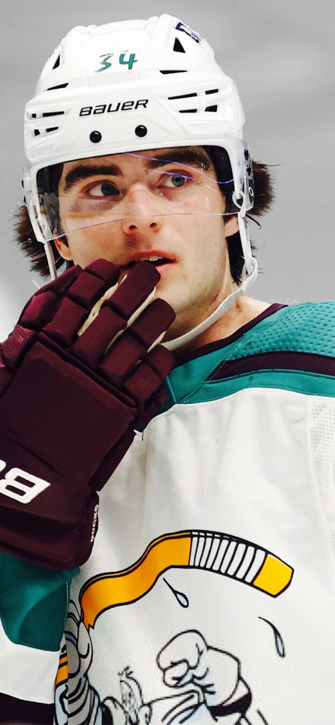 1170x2532 Where Hockey Meets Art
