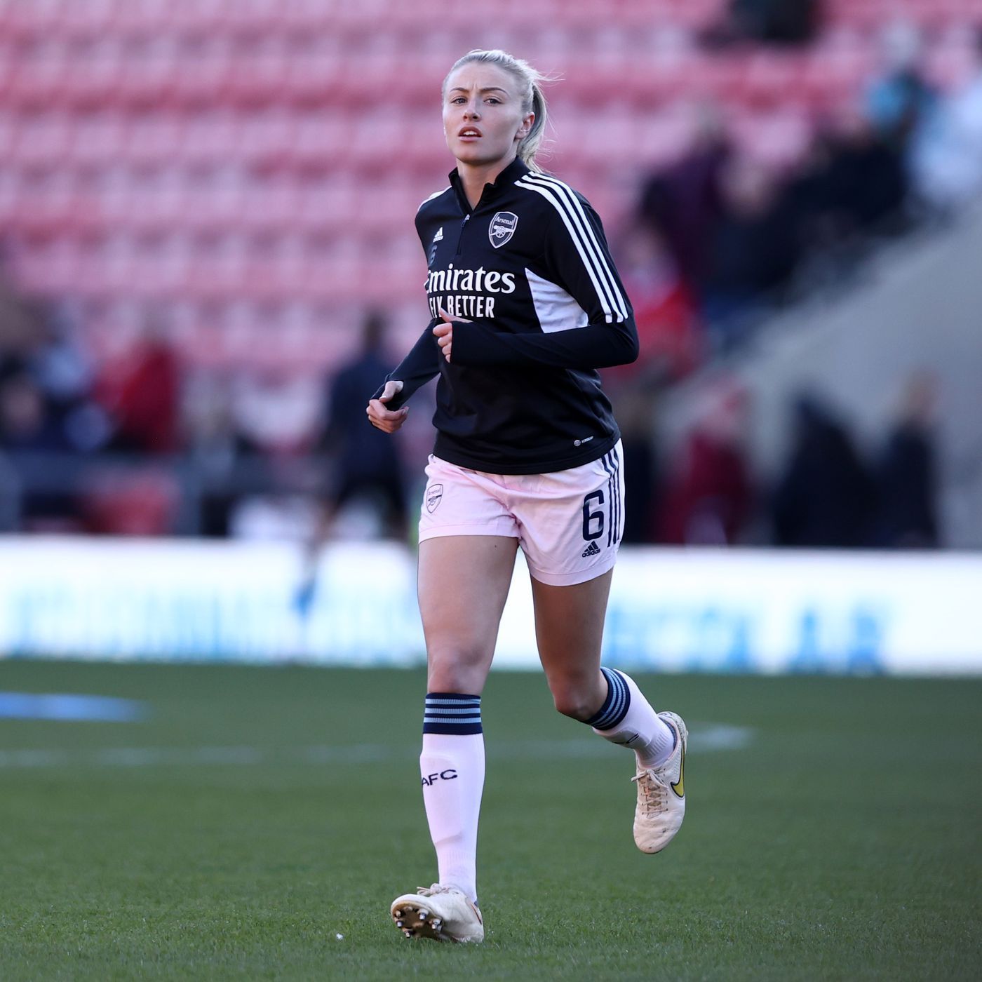 1400x1400 Leah Williamson ruptures ACL, will miss Champions League and World Cup Short Fuse