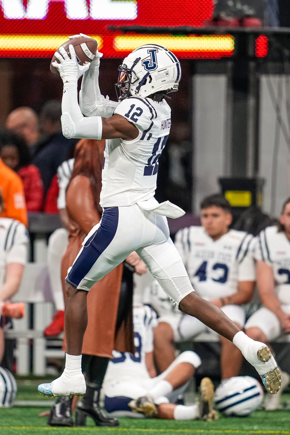 1200x1800 Travis Hunter: Jackson State football receiver in photo