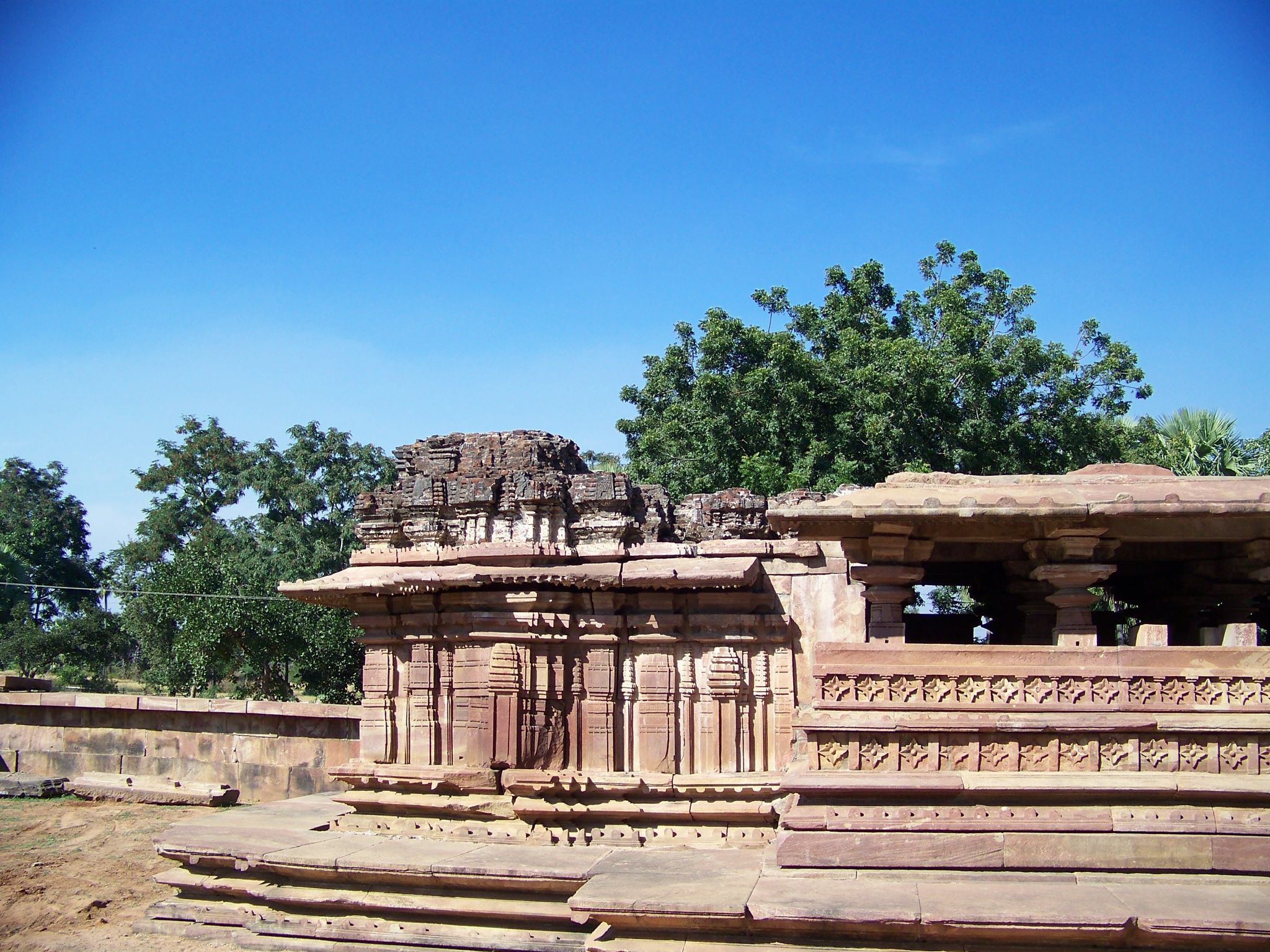 2048x1536 Ramappa Temple by Varsha Bhargavi Kondapalli