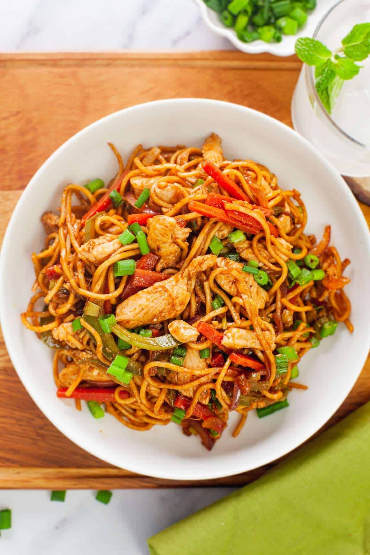 1200x1800 Chicken Hakka Noodles