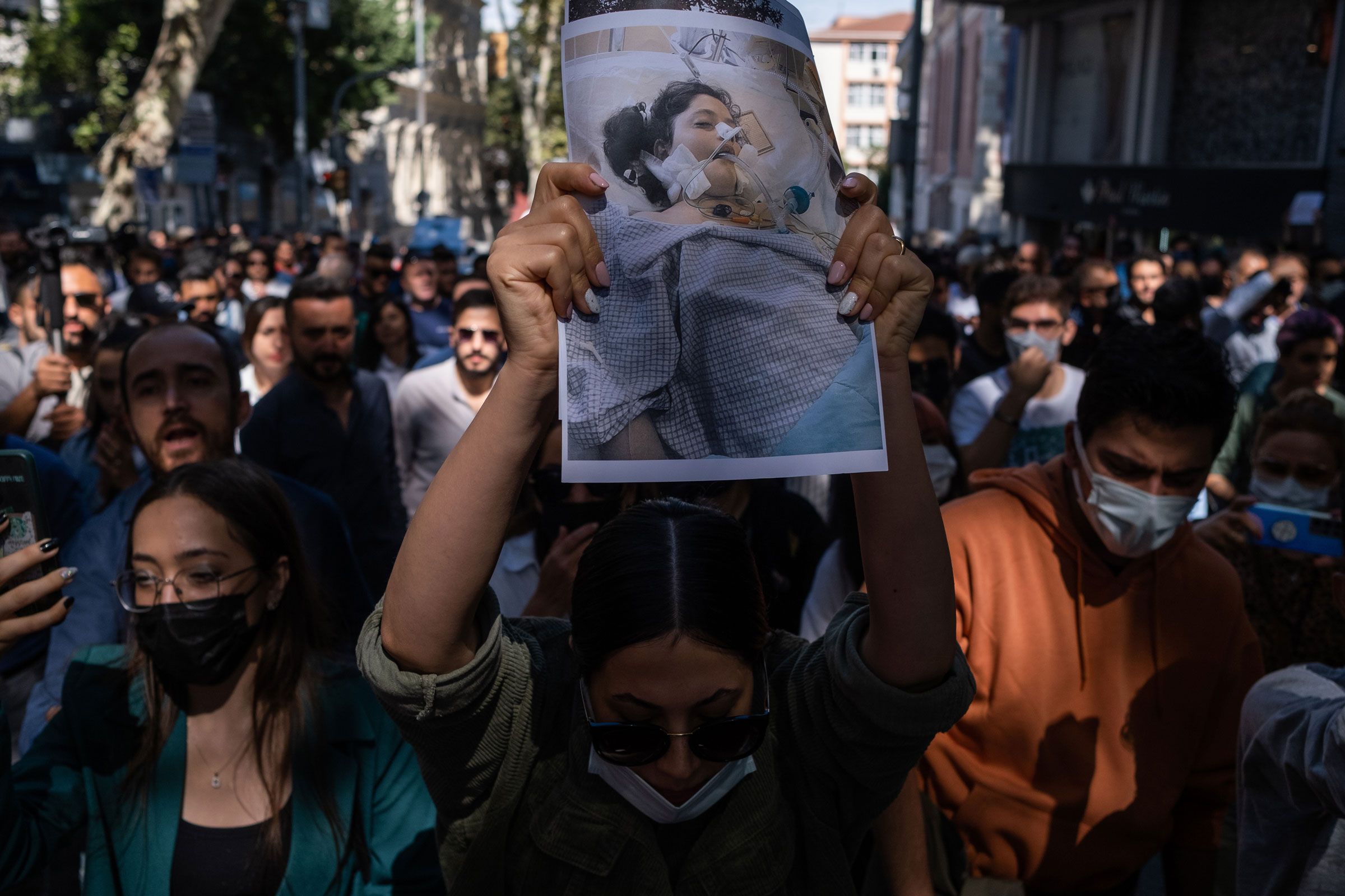 2400x1600 Photos Show World Reactions to Mahsa Amini's Death in Iran