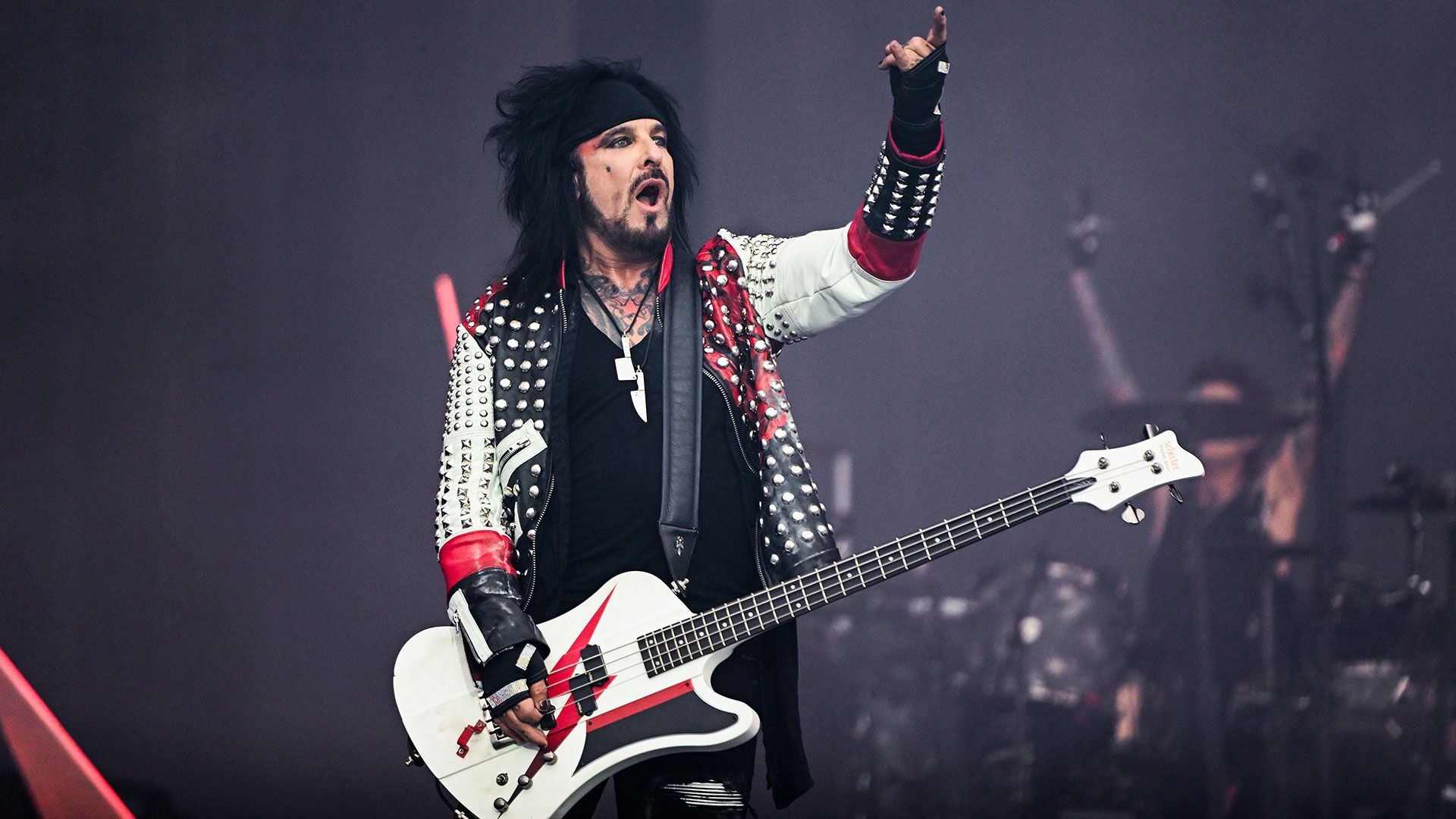 Nikki Sixx Wallpapers Top Free Nikki Sixx Backgrounds WallpaperAccess