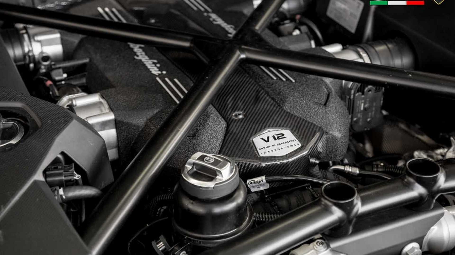 1920x1080 Lamborghini Teases New Engine