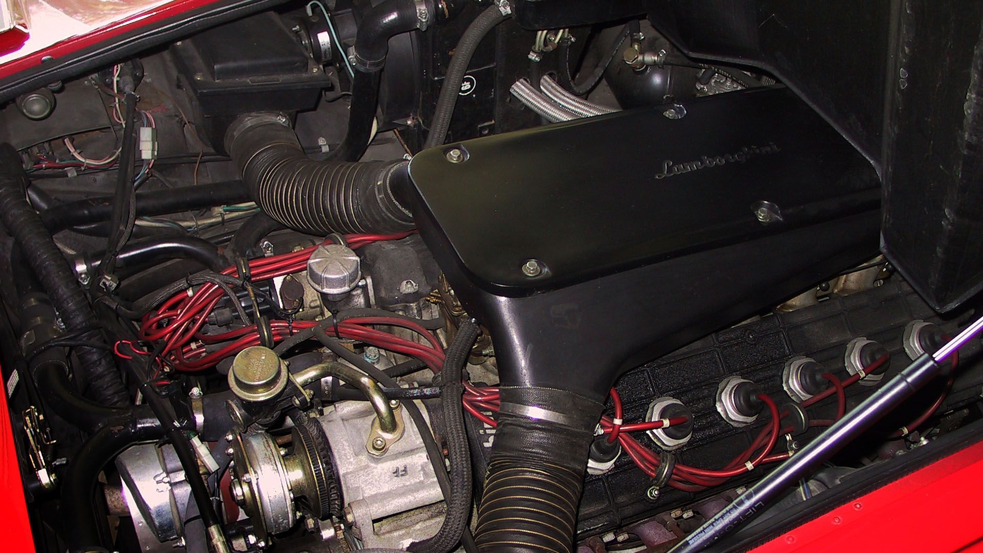 1920x1080 Lamborghini's most iconic engines