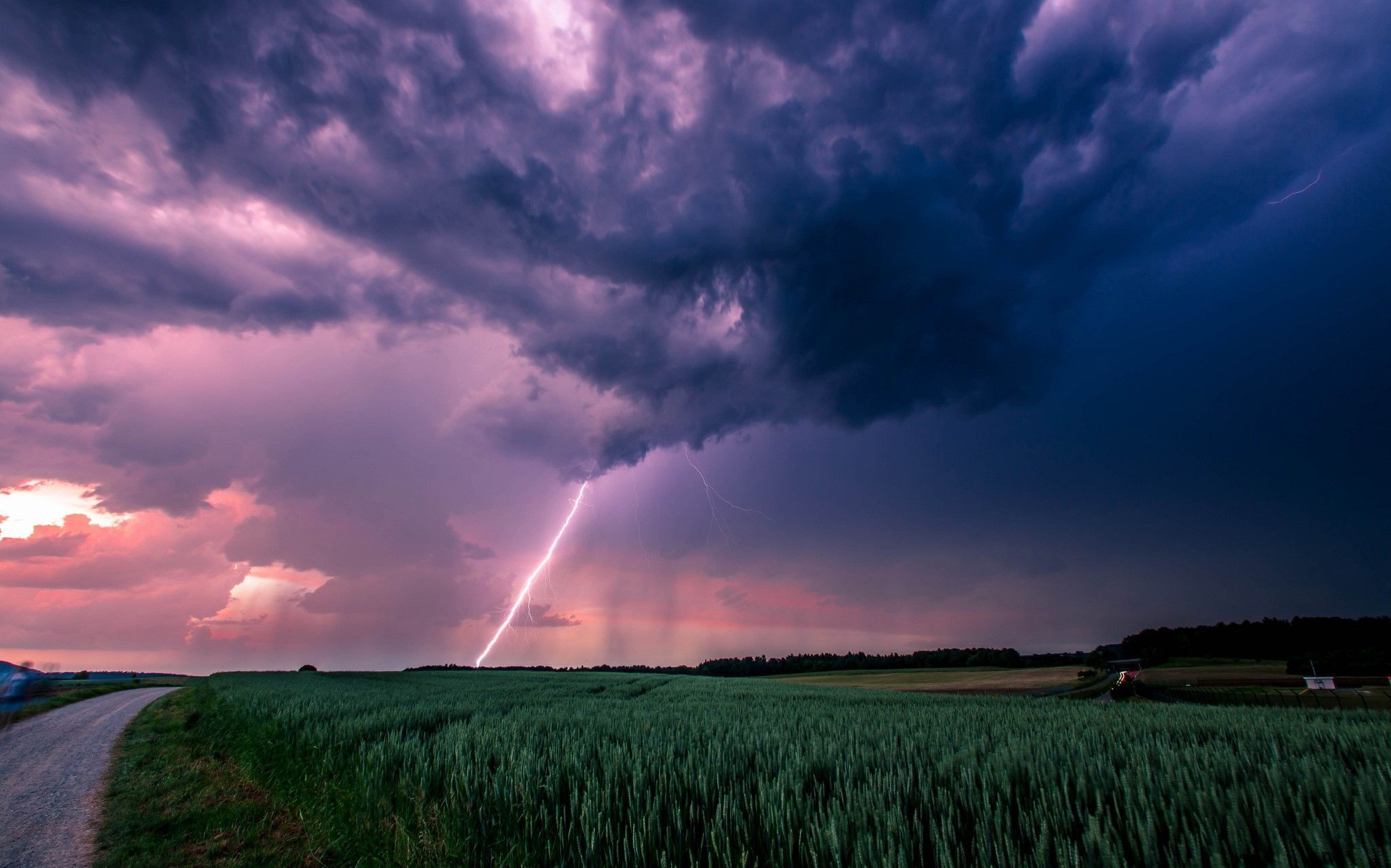 2048x1279 Sky, Fields, Clouds, Lightning, Thundercloud Gallery HD Wallpaper