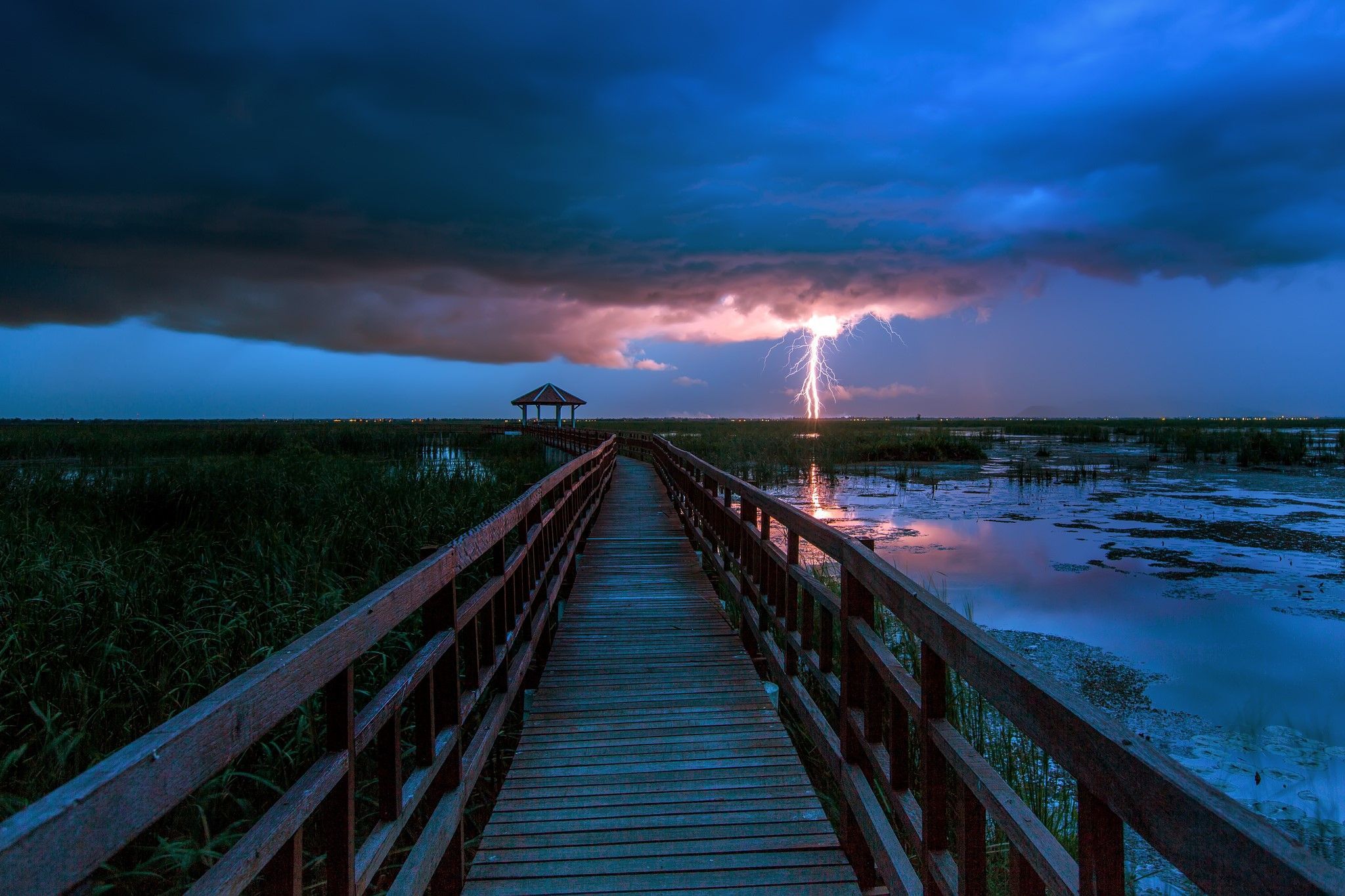2048x1365 Bridges, Evening, Thundercloud, Lightning Gallery HD Wallpaper