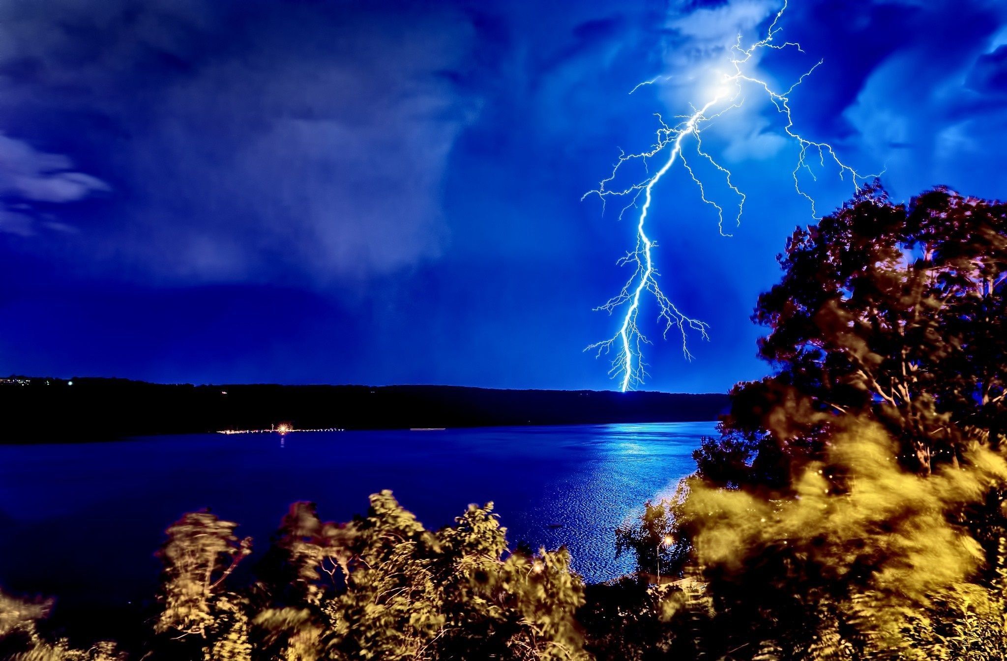2048x1345 night, nature, reflection, sky, lightning, dusk, thunder, cloud Gallery HD Wallpaper