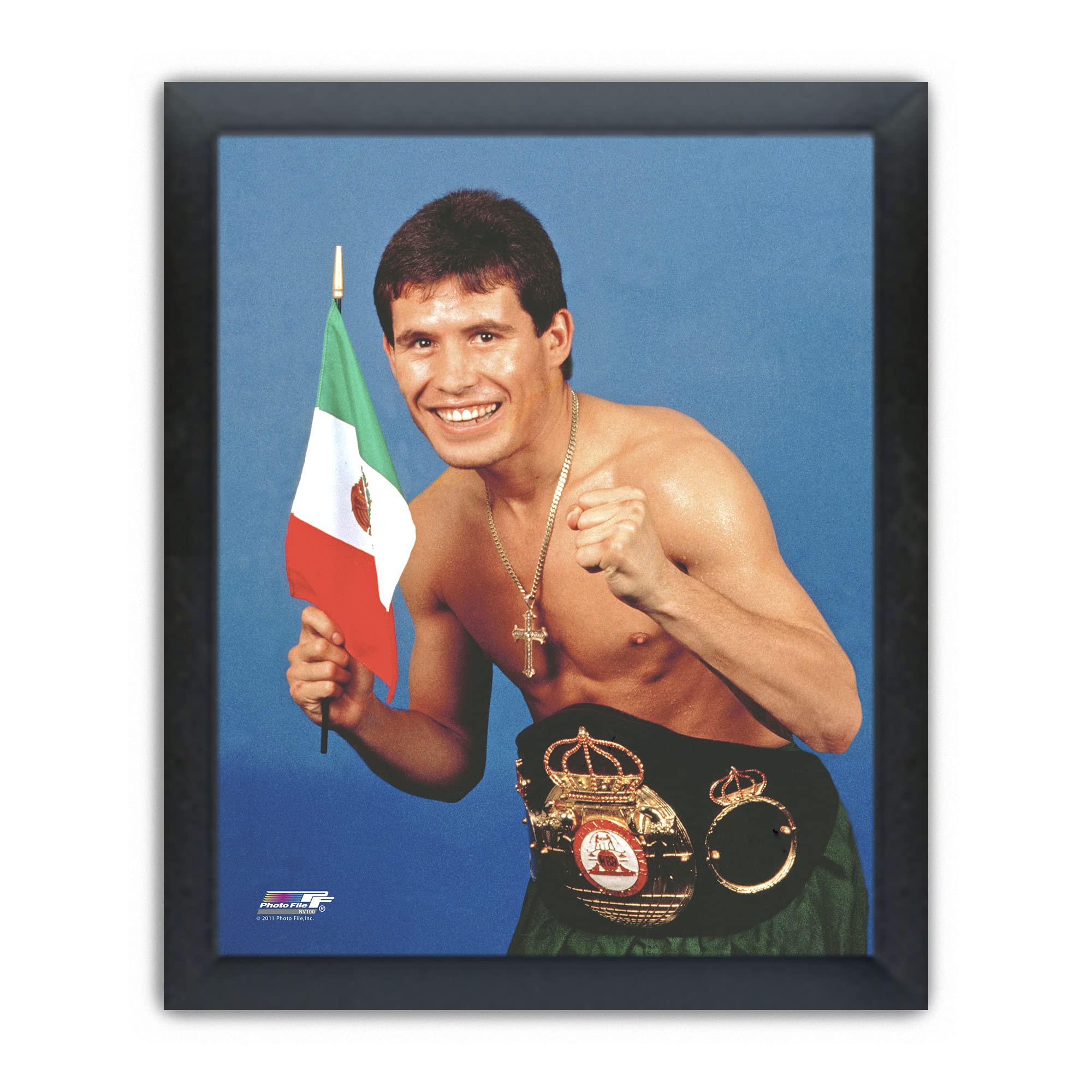 2000x2000 Amazon.com's Julio Cesar Chavez Posed 18x22 Framed Photo (Finished Size)