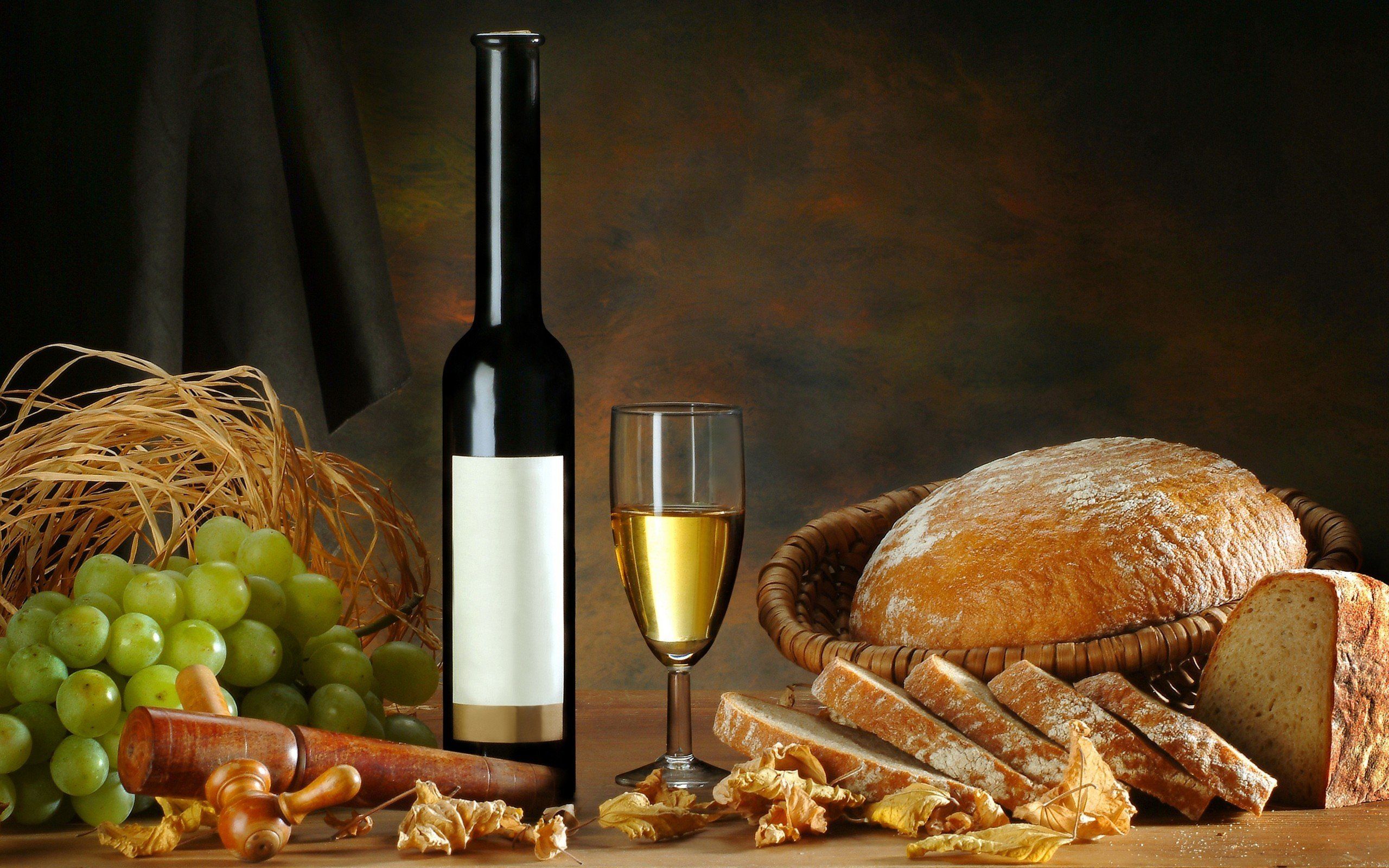 2560x1600 Bread And Wine Wallpaper