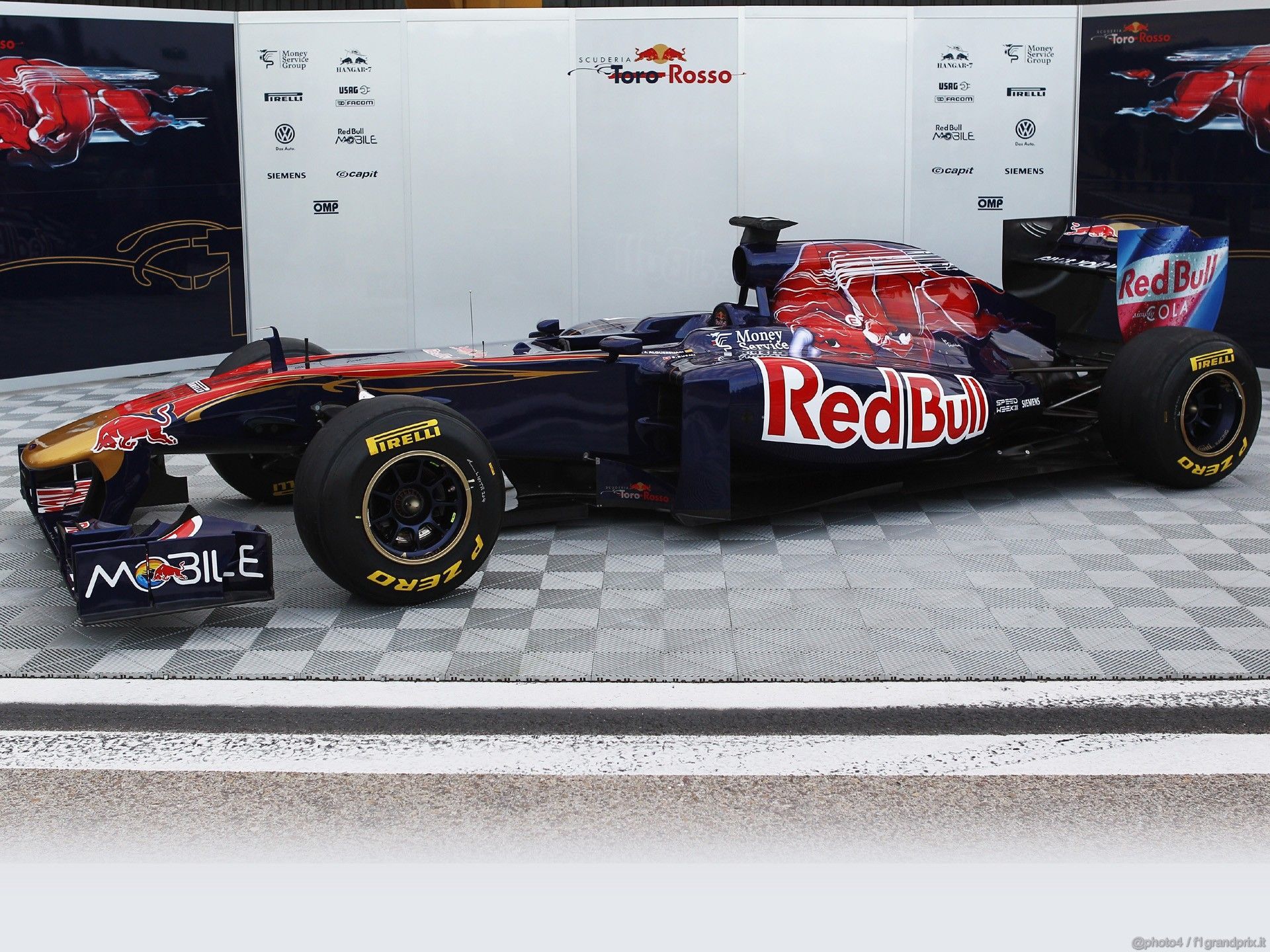 1920x1440 Toro Rosso STR 2011 2011 Wallpaper 1920x1440 Sfondo Desk 7