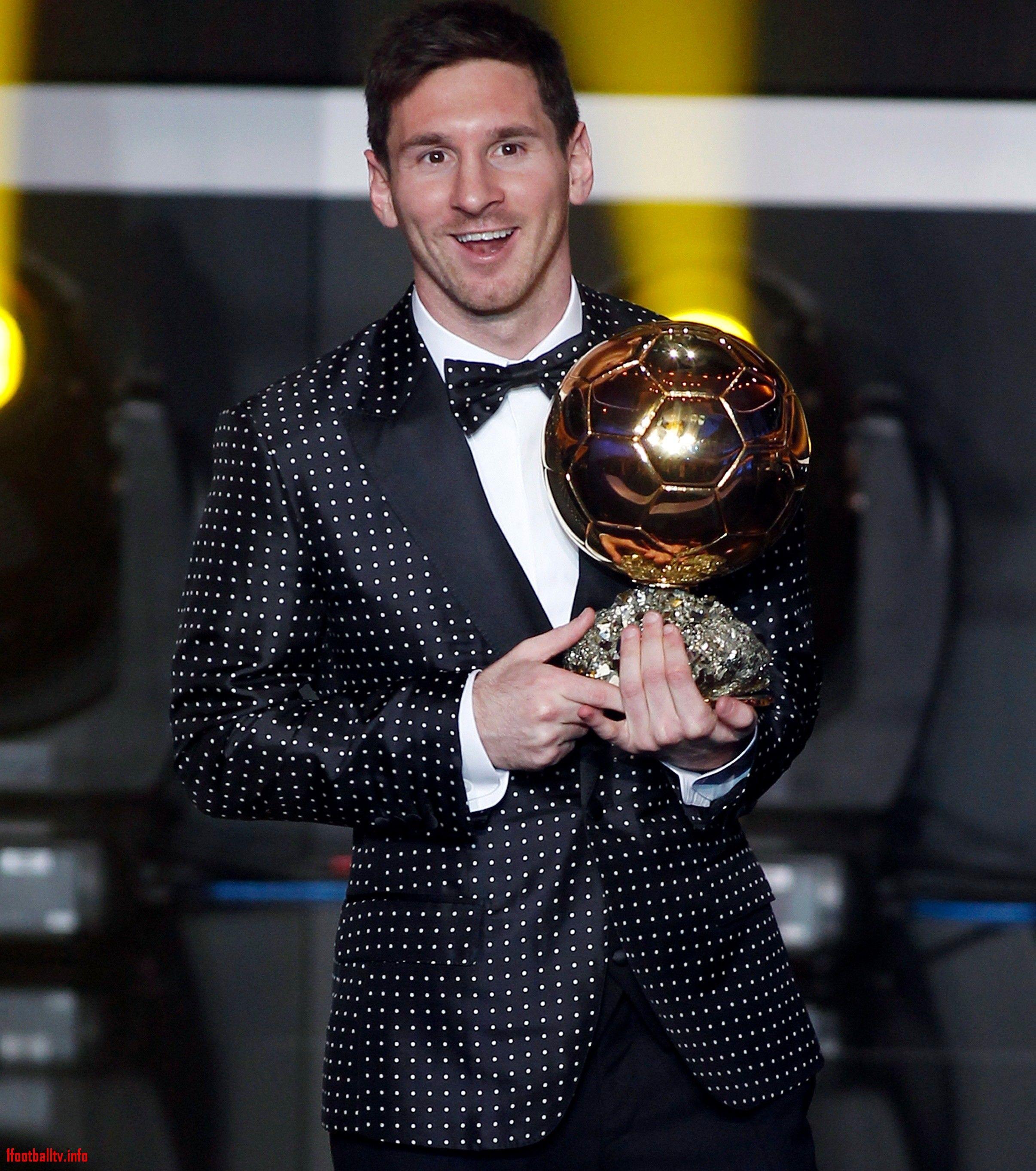 2412x2726 Ballon D'Or Wallpaper