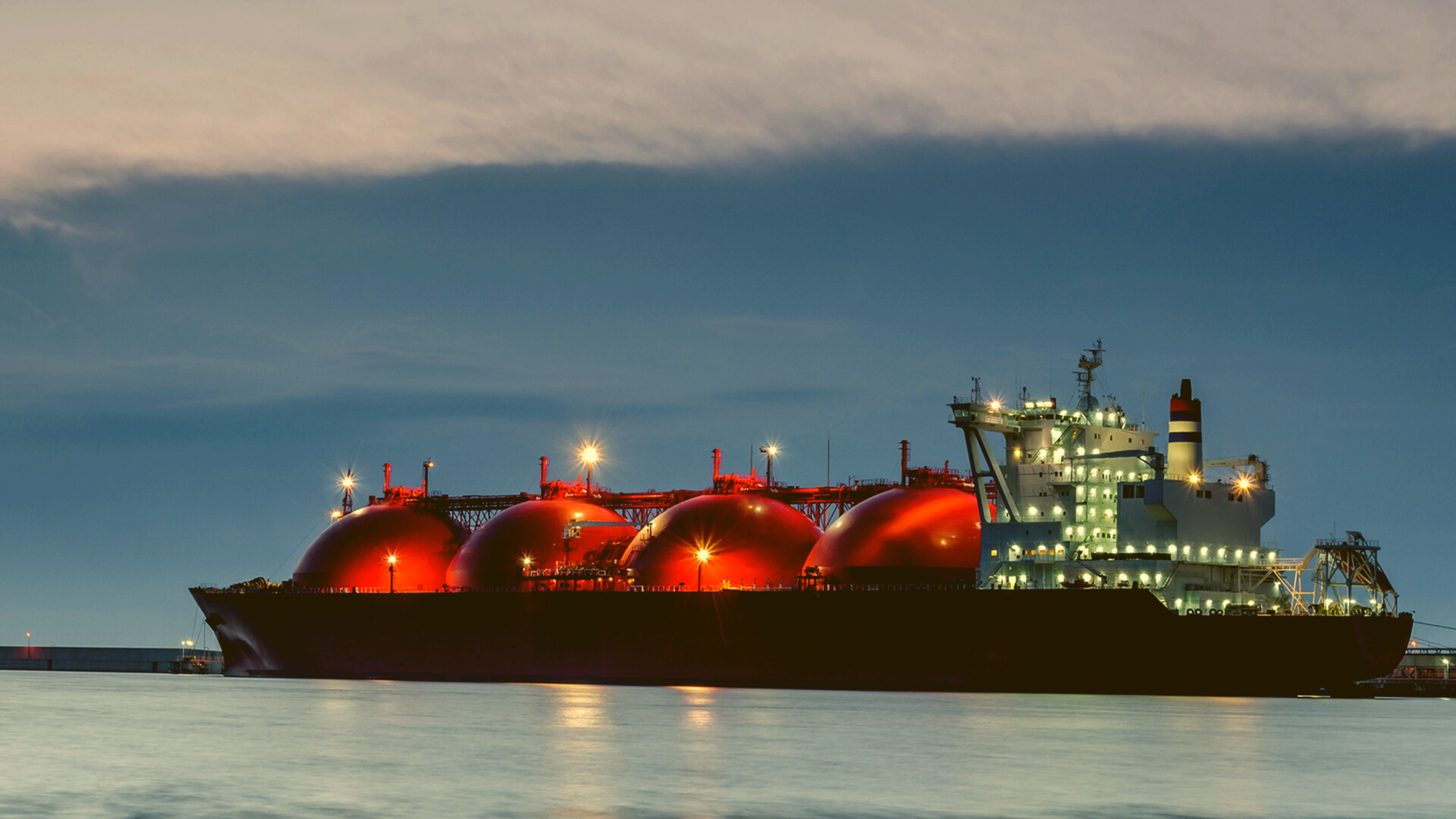 5760x3240 LNG Wallpaper