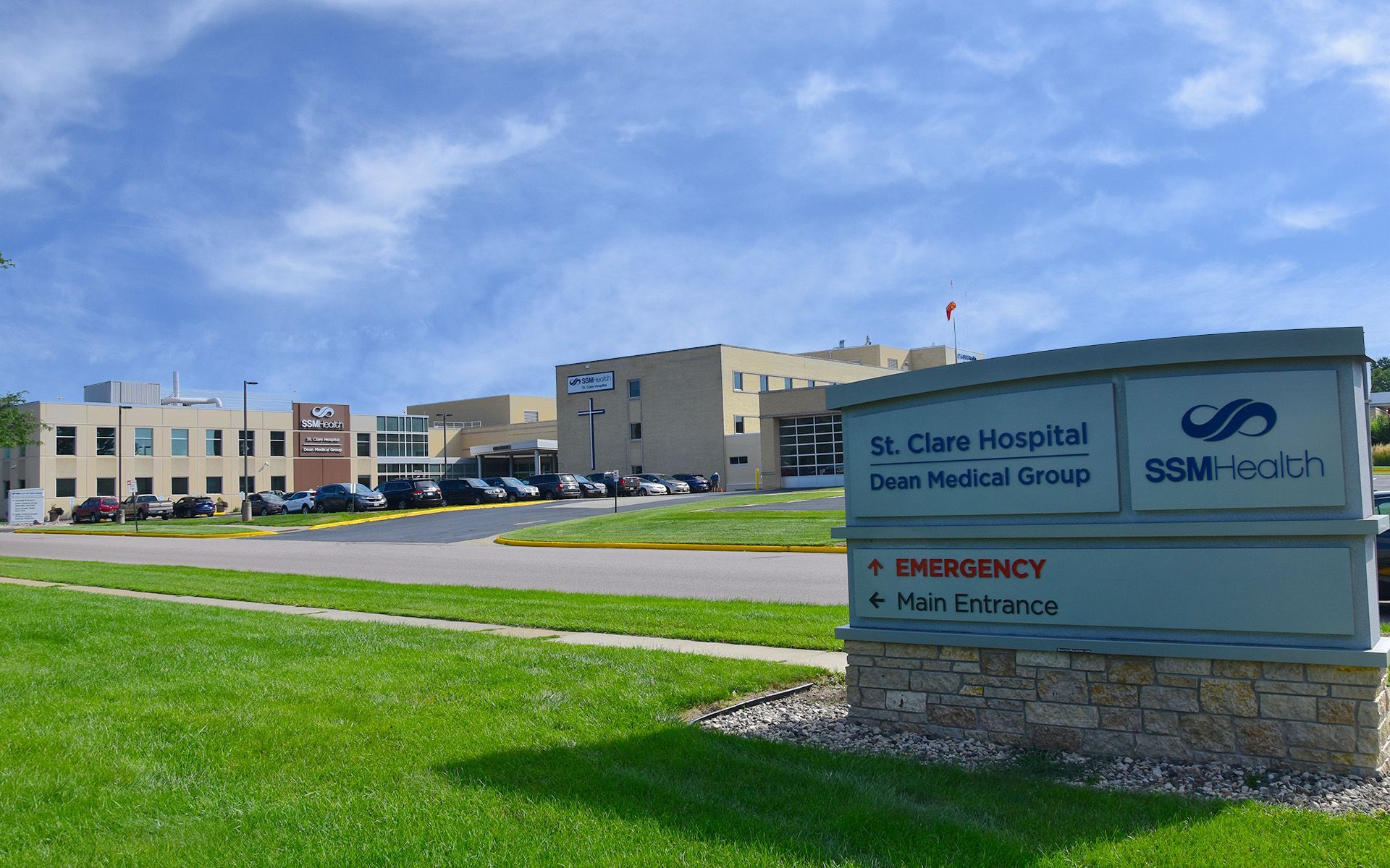1920x1200 SSM Health St. Clare Hospital and Clinics