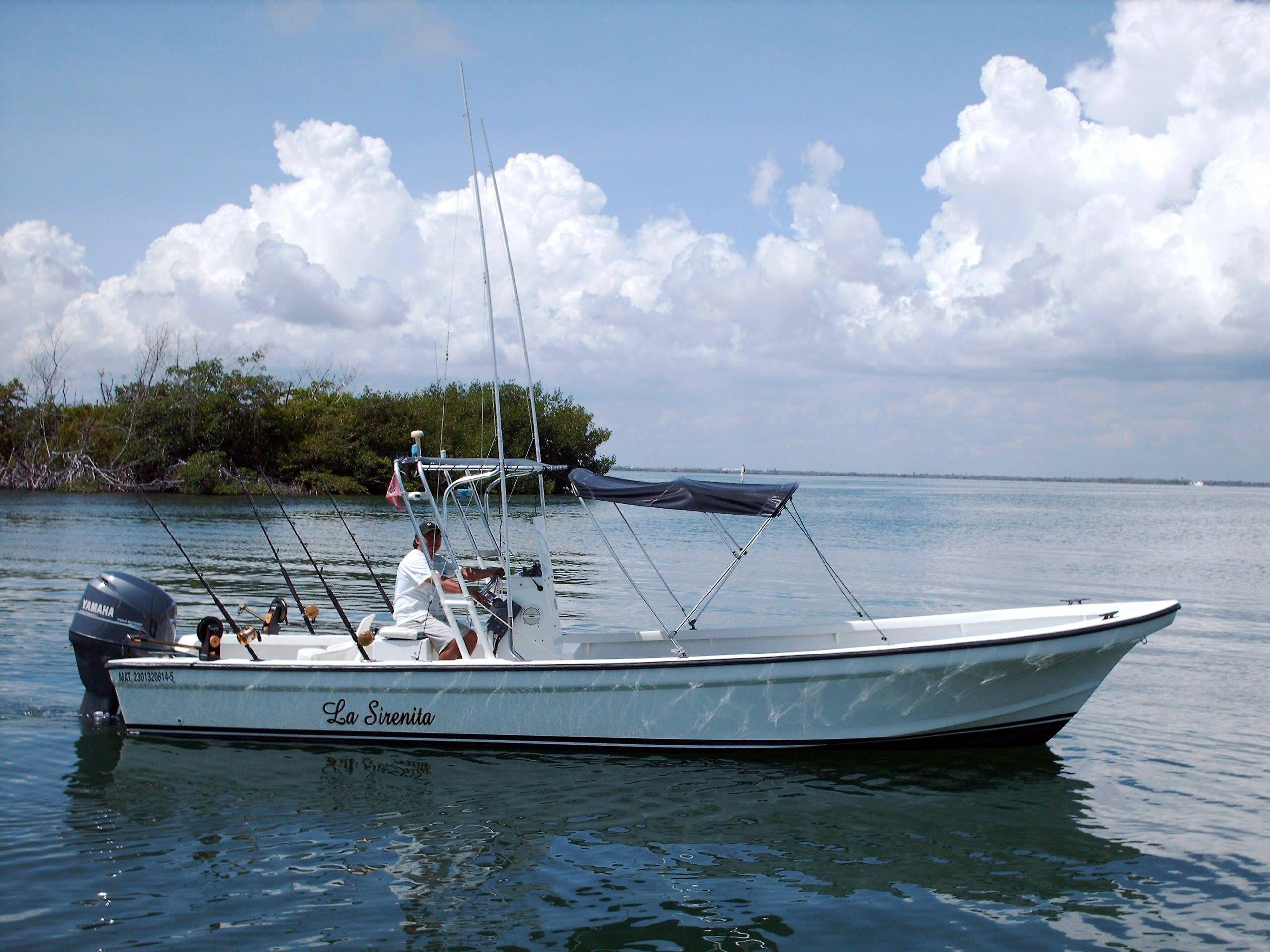 2560x1920 WHITE POINTER 660 SPORTS HARDTOP. Boats.the daily dream