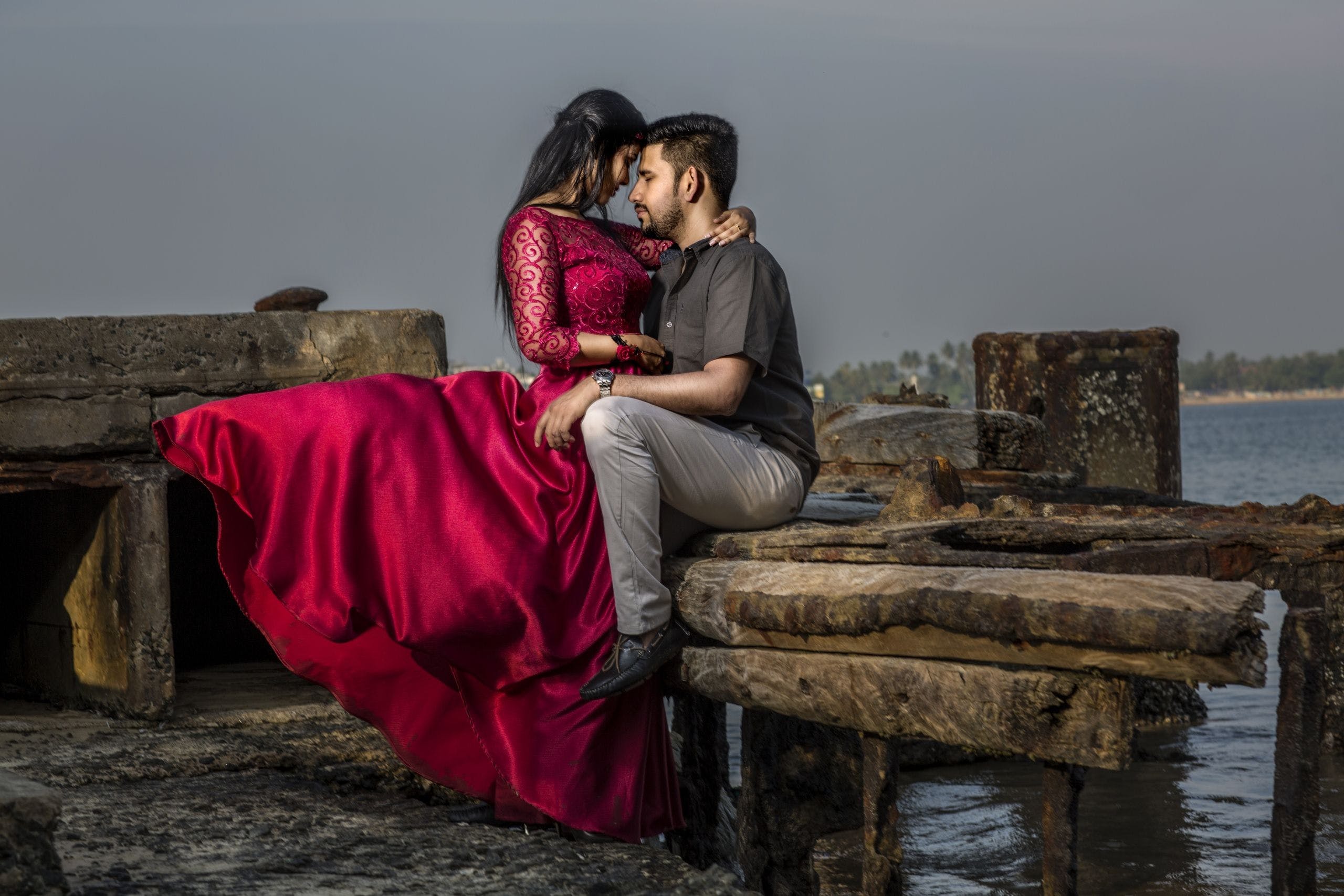2560x1707 South Actress Couple Wallpaper