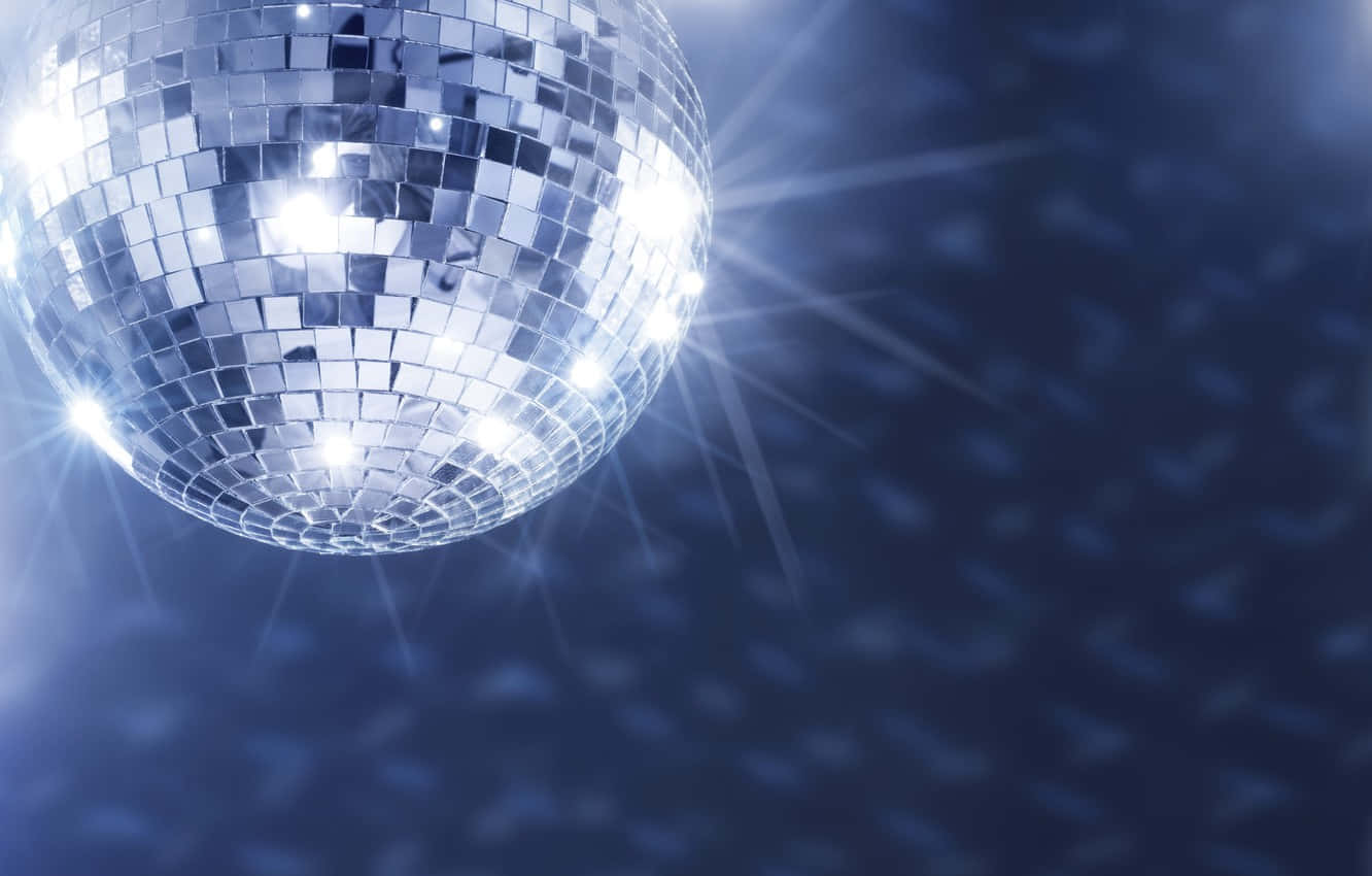 1332x850 Sparkling Mirror Ball Disco Background