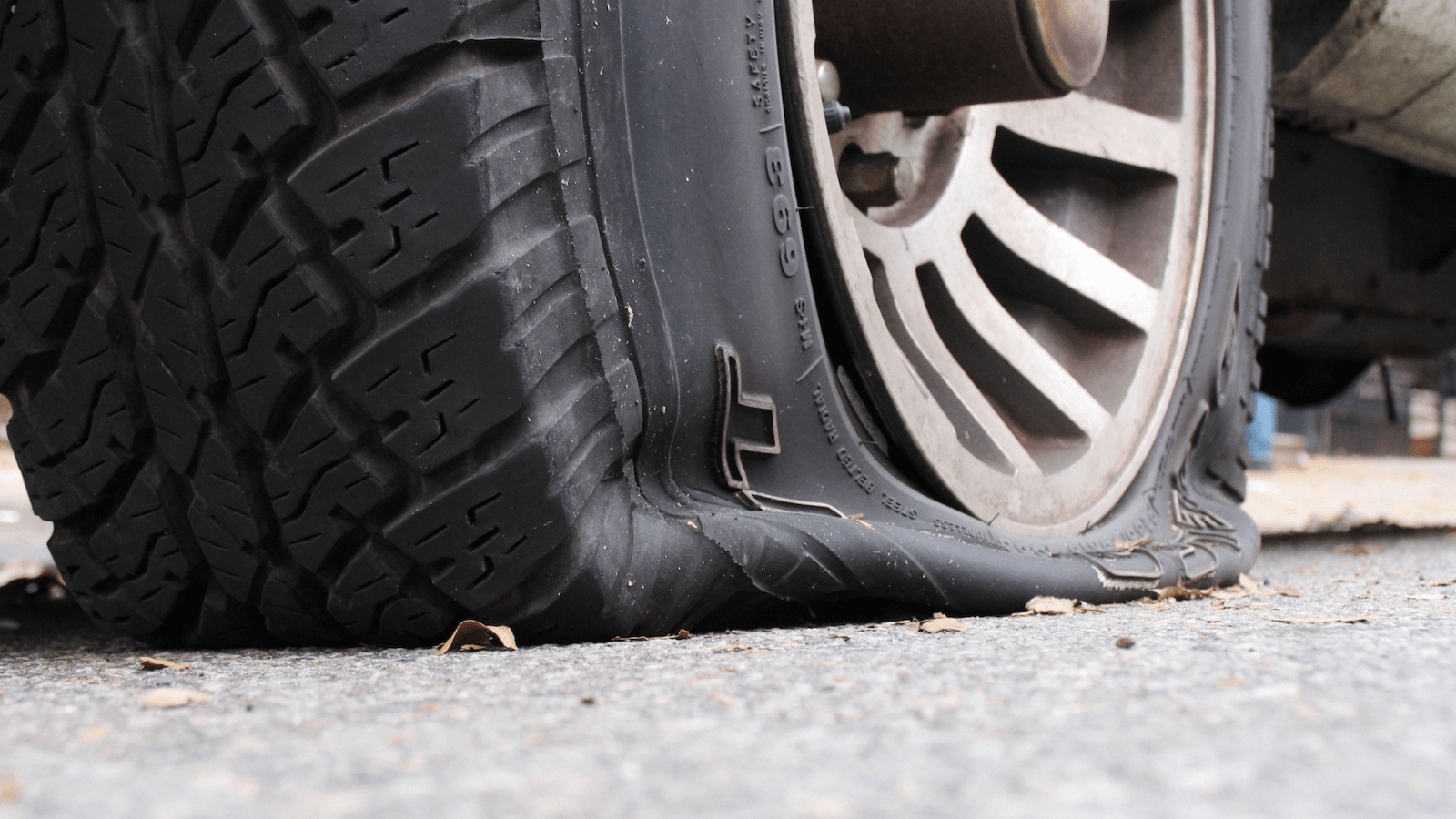 1600x900 Tire and Brake Problems All Drivers Need to Know