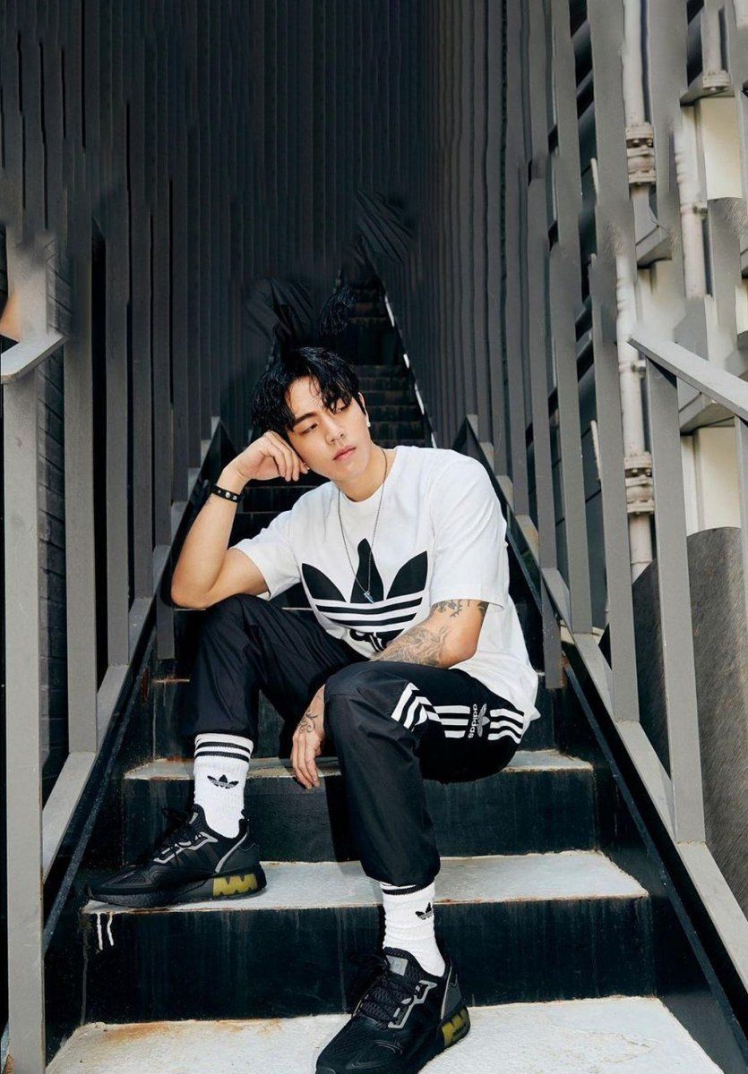 835x1200 younghotyellow on X: BECAUSE CHRISTIAN YU LOOKS TOO GOOD IN HIS RECENT IG POST I EDITED THE PHOTOS TO FIT WALLPAPERS #DPRian #christianyu / X