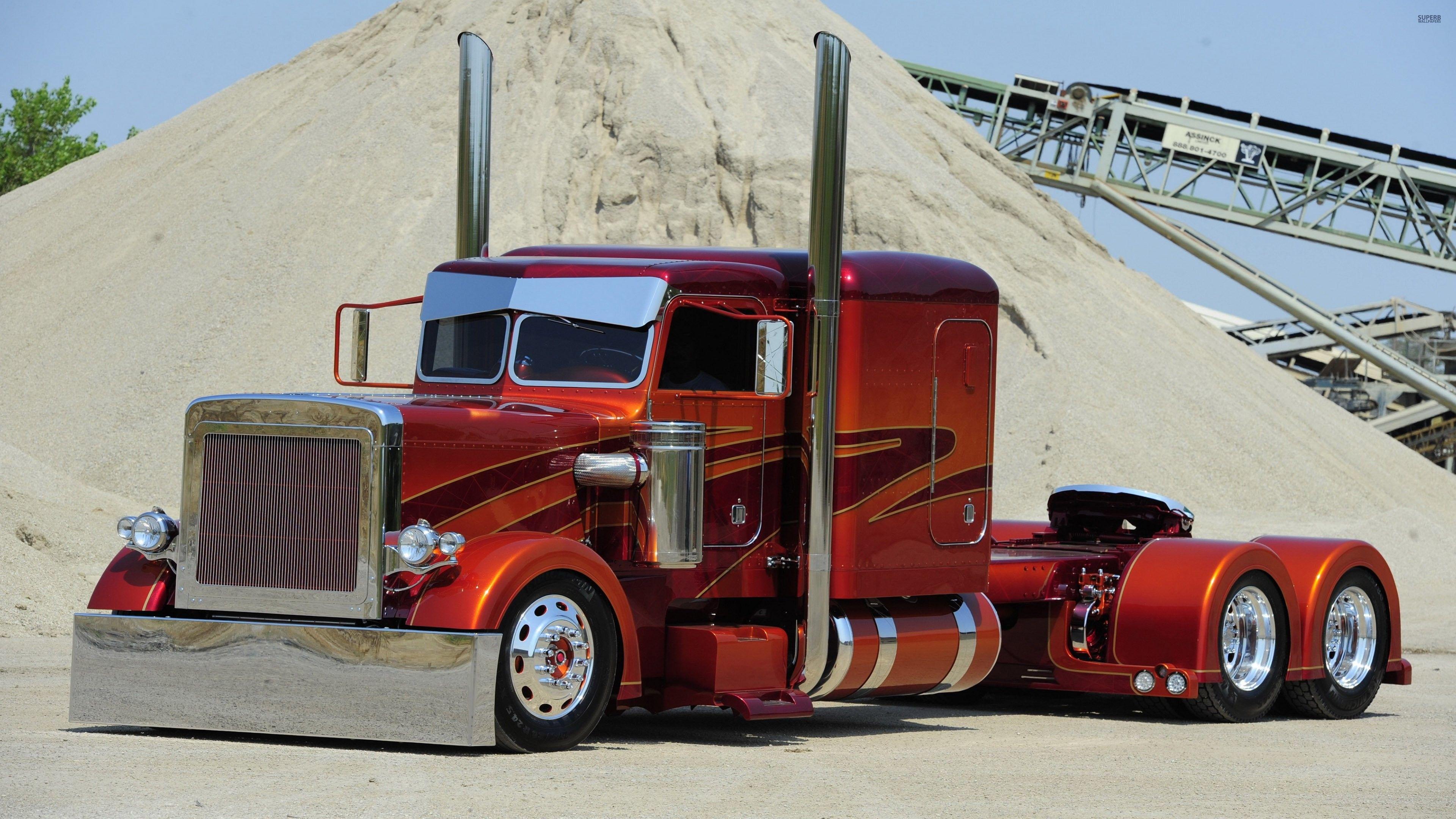 3840x2160 Cool Semi Truck Wallpaper