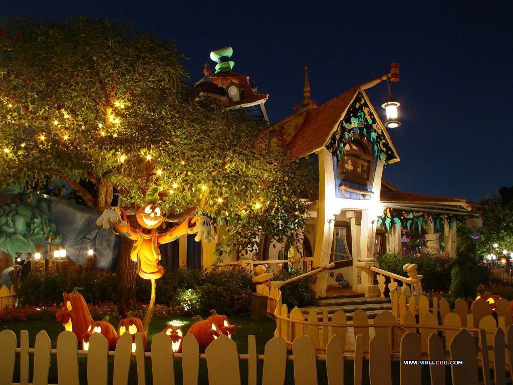 1024x768 Free download Disneyland Halloween Wallpaper Disneyland halloween photo [1024x768] for your Desktop, Mobile & Tablet. Explore Disney Halloween Wallpaper. Disney Halloween Wallpaper Background, Background Halloween, Disney Halloween Background