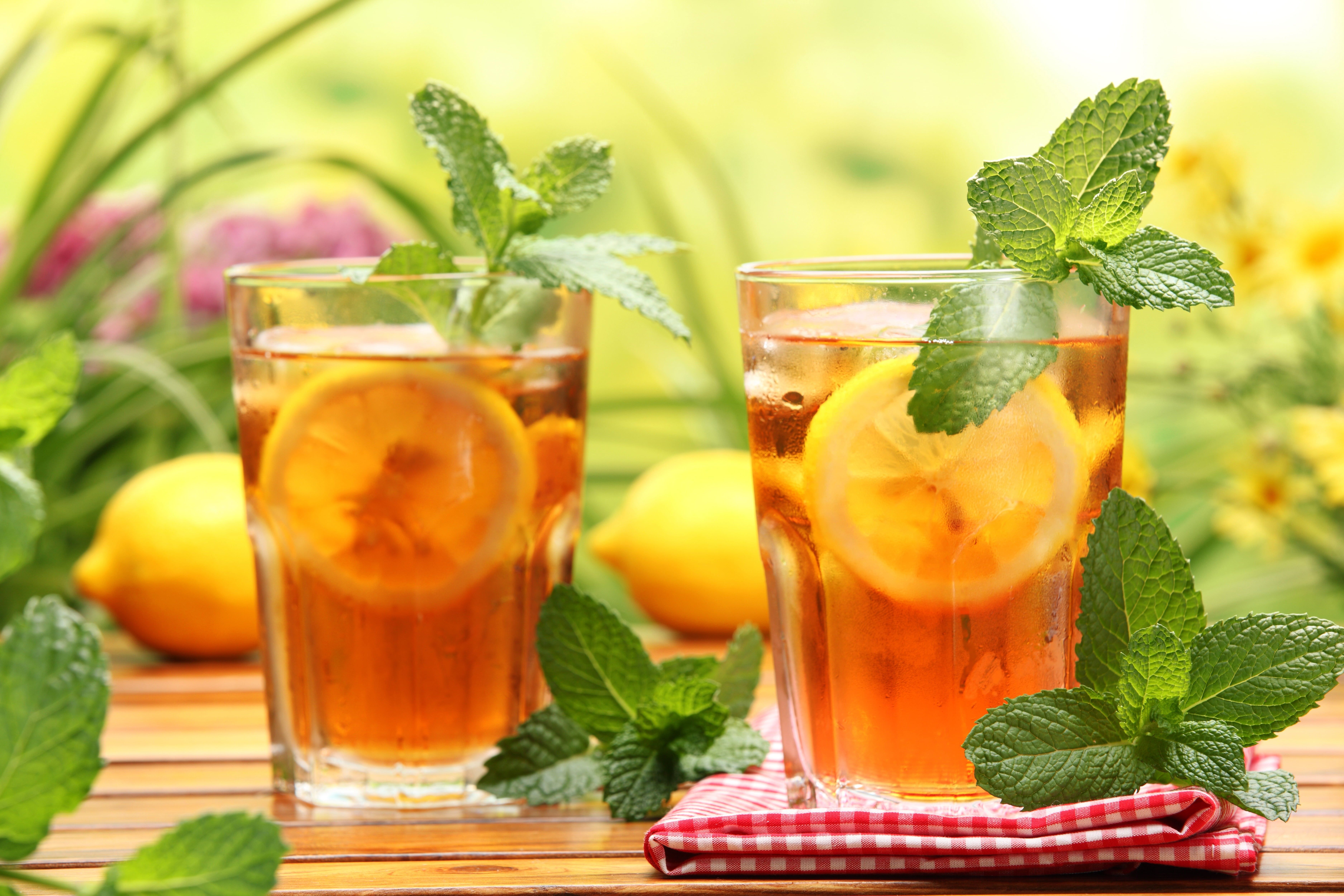 7500x5000 Wallpaper / No People, Napkin, Lemon, Lime, Herb, Garnish, Alcohol, Glass, Food, Mint, Drinking Glass, Tea, Mint Leaf, Non Alcoholic Beverage, Citrus Fruit Free Download