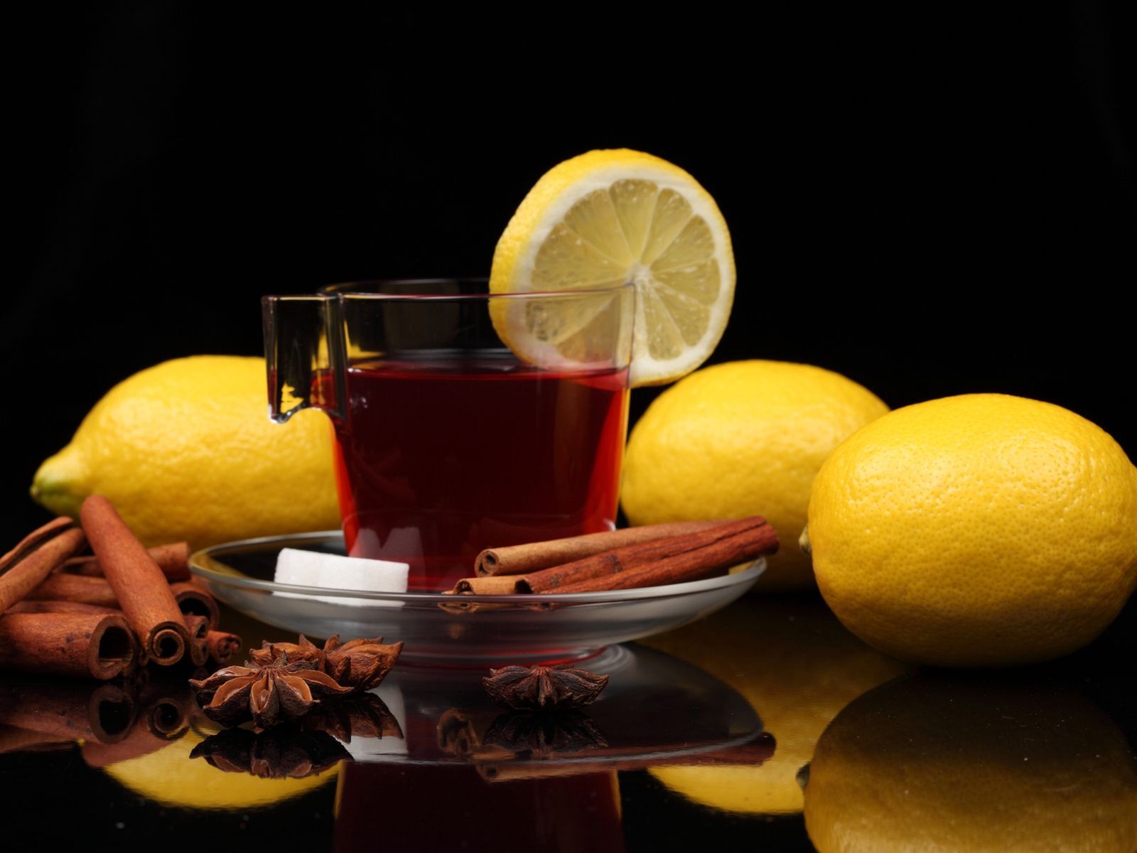 1600x1200 Cinnamon And Lemon Tea 1600 x 1200 Wallpaper