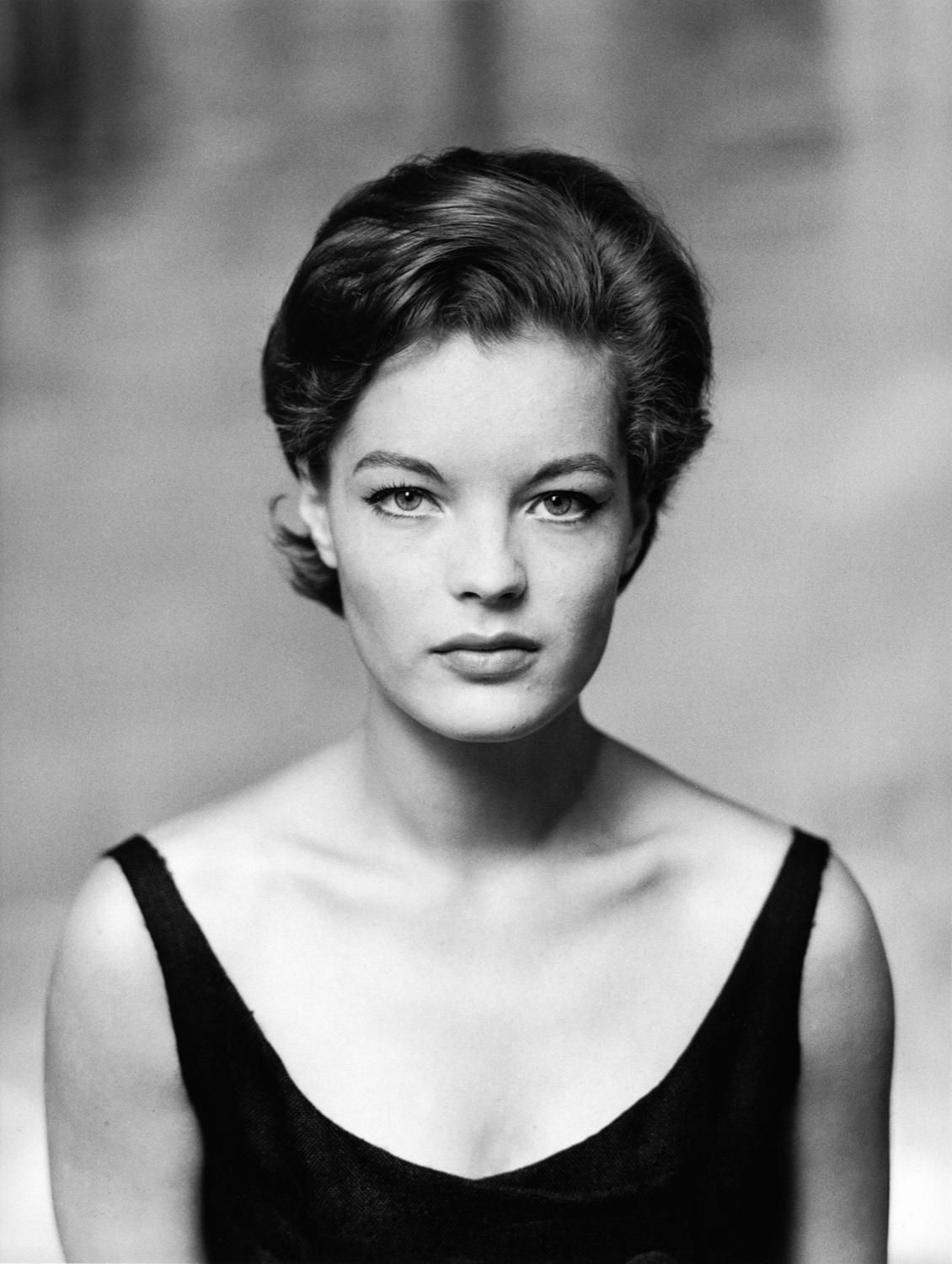 1130x1500 Romy Schneider In Ludwig Wallpaper. Partage d'image françaises