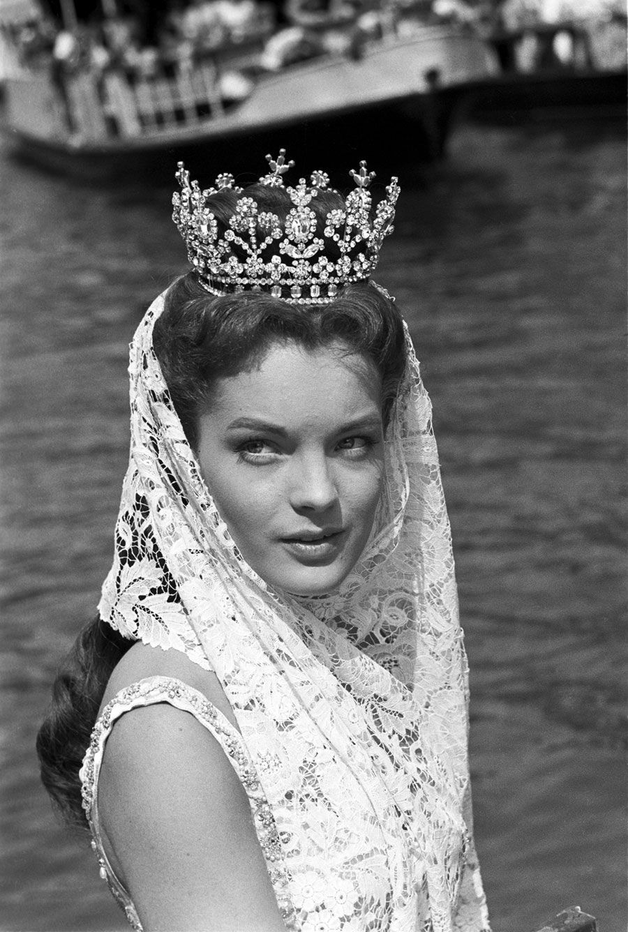 900x1336 Romy Schneider Berlin 1962