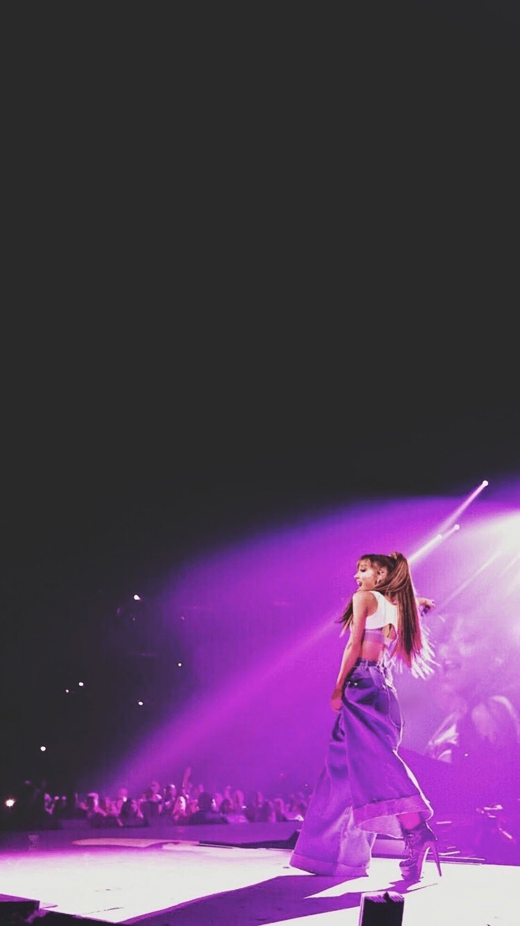 750x1334 アリアナ・グランデ. Ariana grande background, Ariana grande photo, Ariana grande photohoot