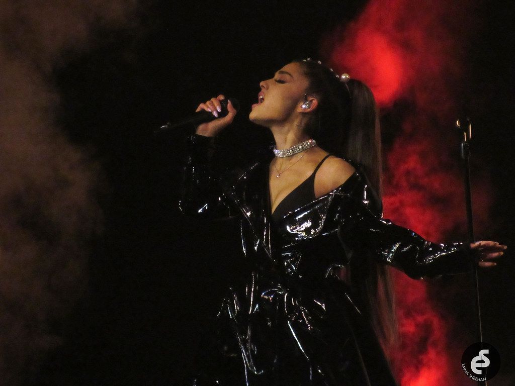1024x768 Ariana Grande. Dangerous Woman Tour 2 19 17