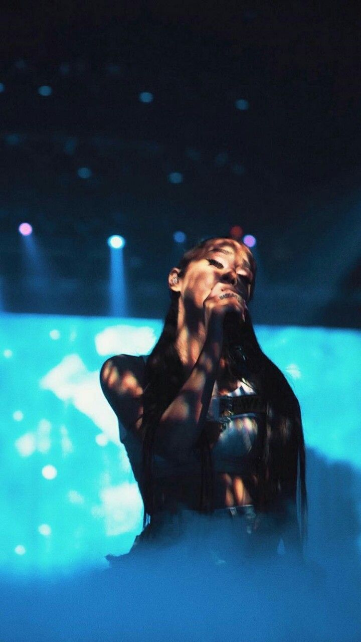 720x1280 ♡ ariana grande