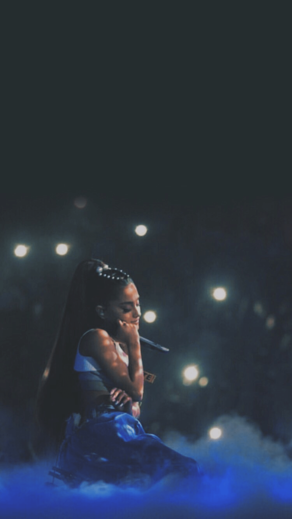 1242x2208 Ariana Grande. Ariana grande photohoot, Ariana grande lockscreen, Ariana grande