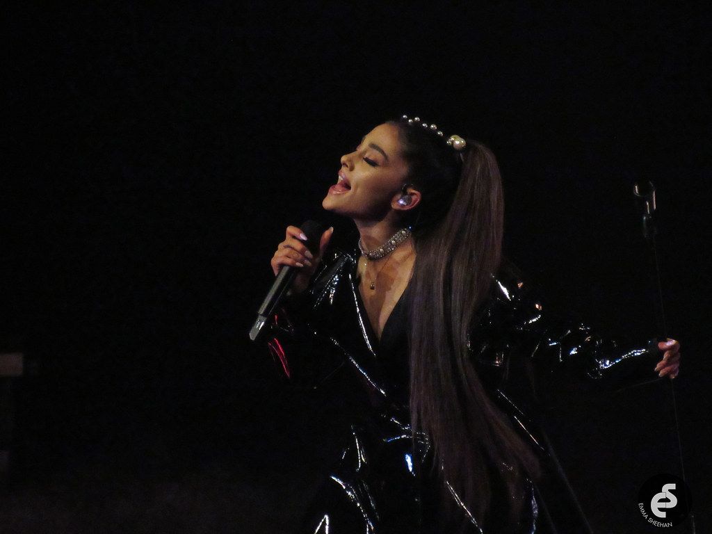1024x768 Ariana Grande. Dangerous Woman Tour 2 19 17
