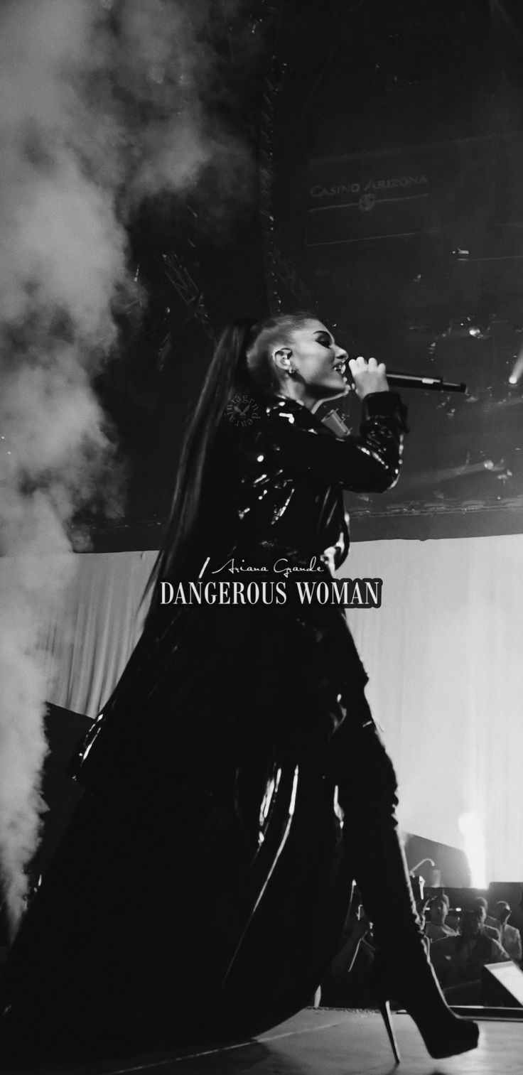 736x1513 ariana grande wallpaper woman tour. Ariana, Beleza gótica, Gótica