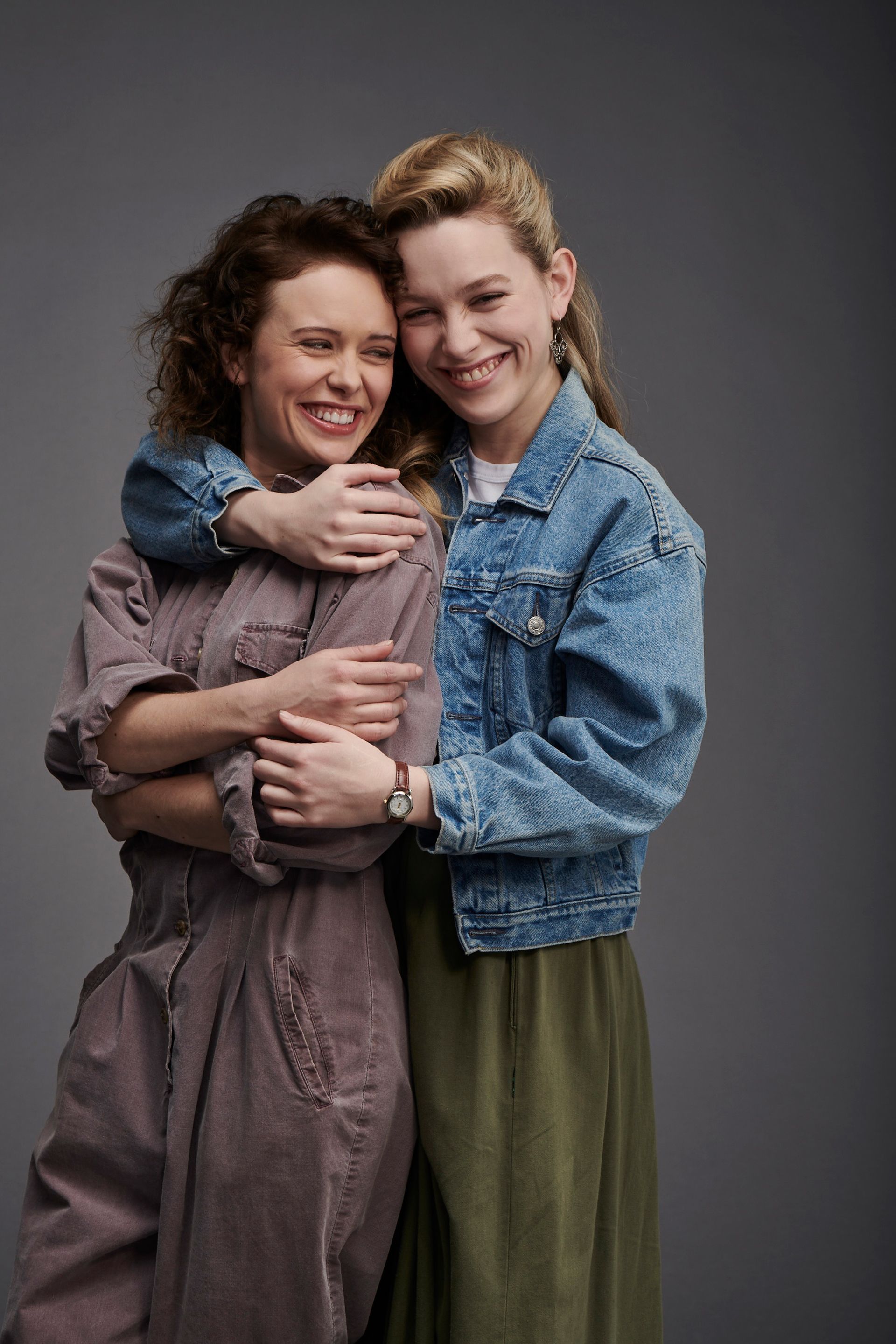 1920x2879 Amelia Eve And Victoria Pedretti Wallpaper