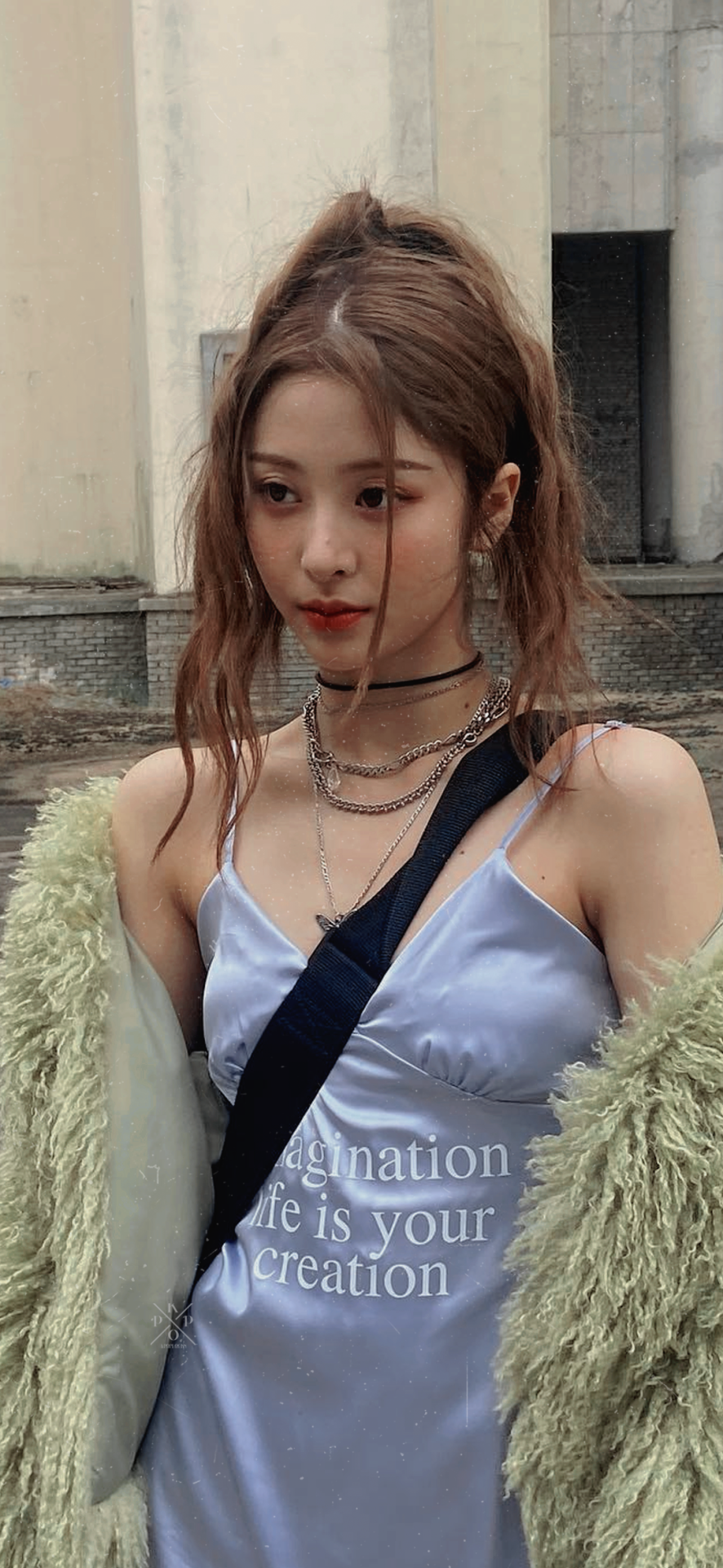 886x1920 Kpop Locks