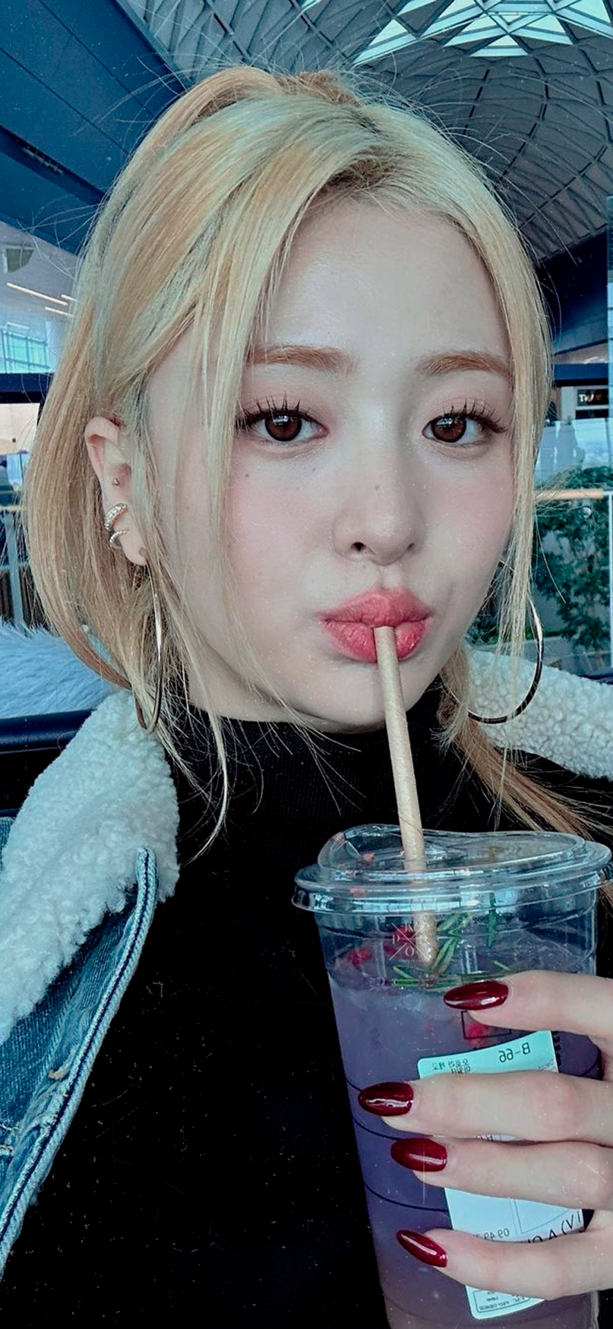 886x1920 Kpop Locks