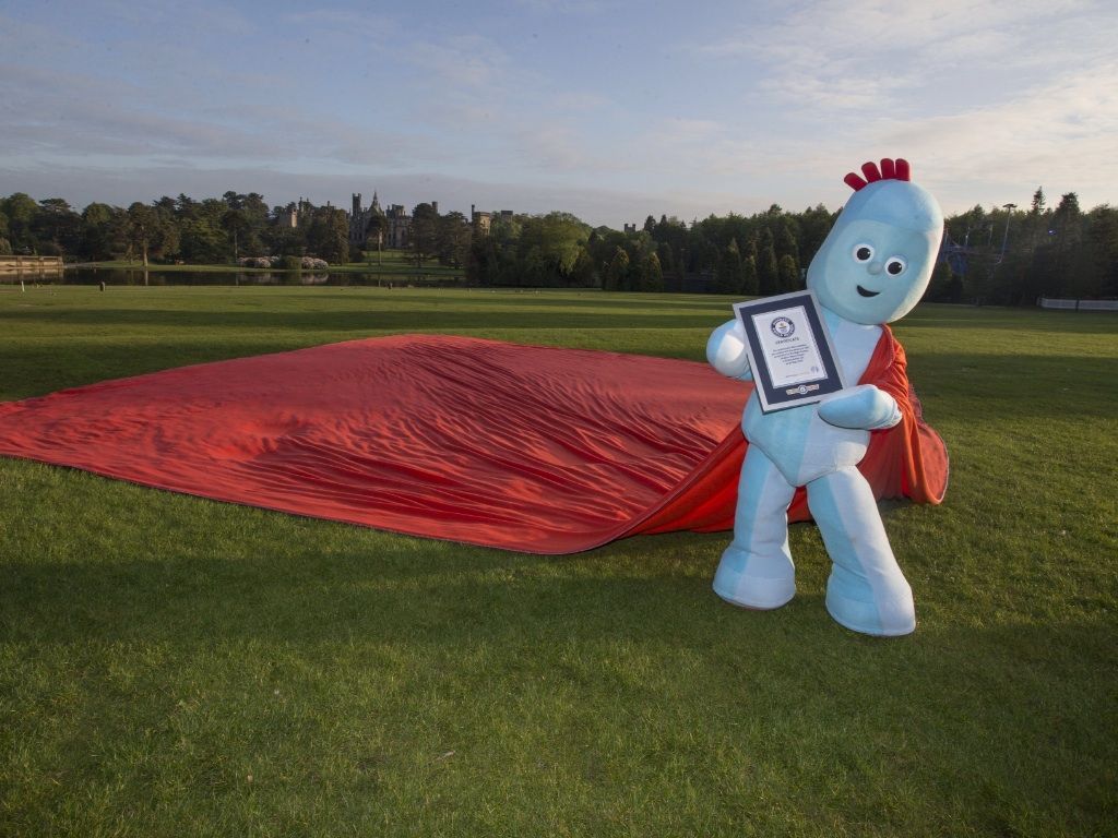 1024x768 Party Time With Iggle Piggle & Friends. and Munchkins