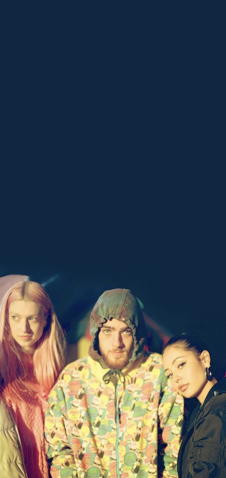 736x1553 Wallpaper (Maddy, Fezco & Jules). Best friends aesthetic, Euphoria quote, Alexa