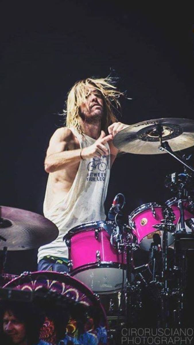 676x1200 Magnificent Drums and Drummers