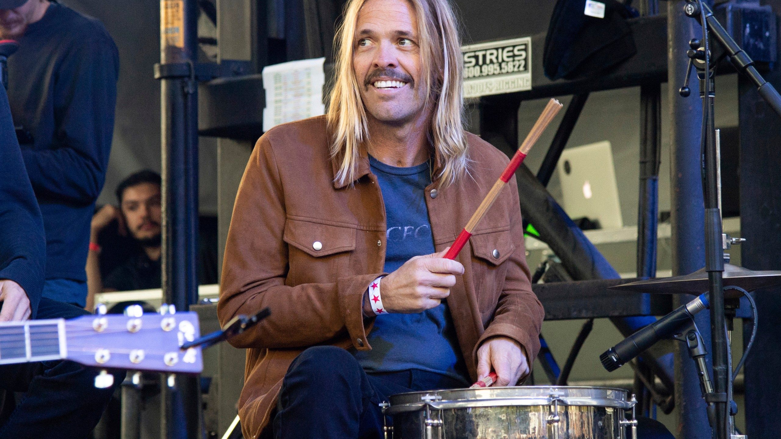 Taylor Hawkins Wallpapers - Top Free Taylor Hawkins Backgrounds