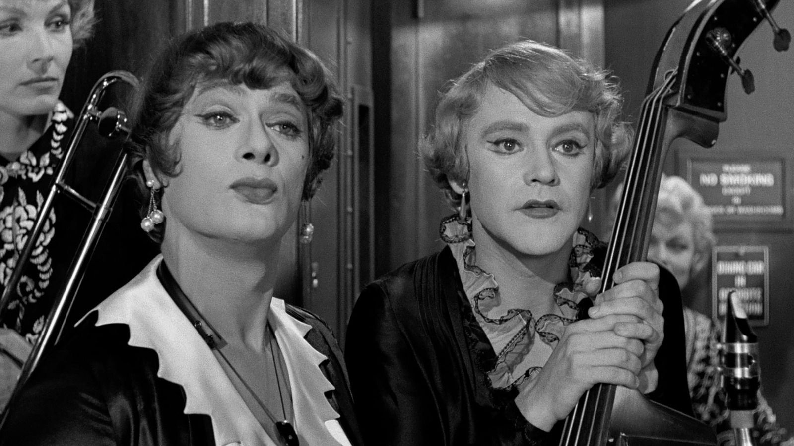 1600x900 The Scarface Tribute You Probably Missed In Some Like It Hot